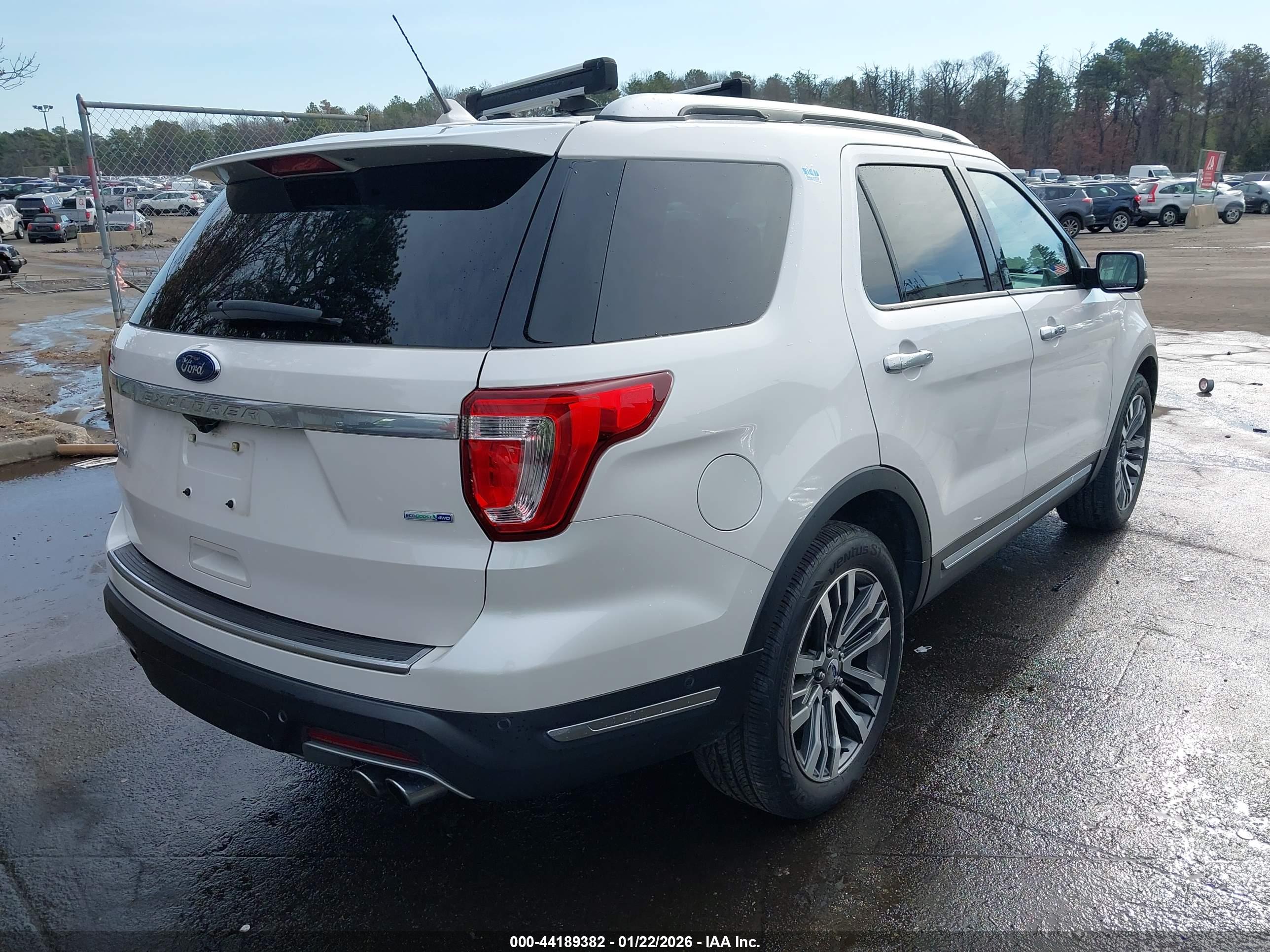 FORD EXPLORER image 4