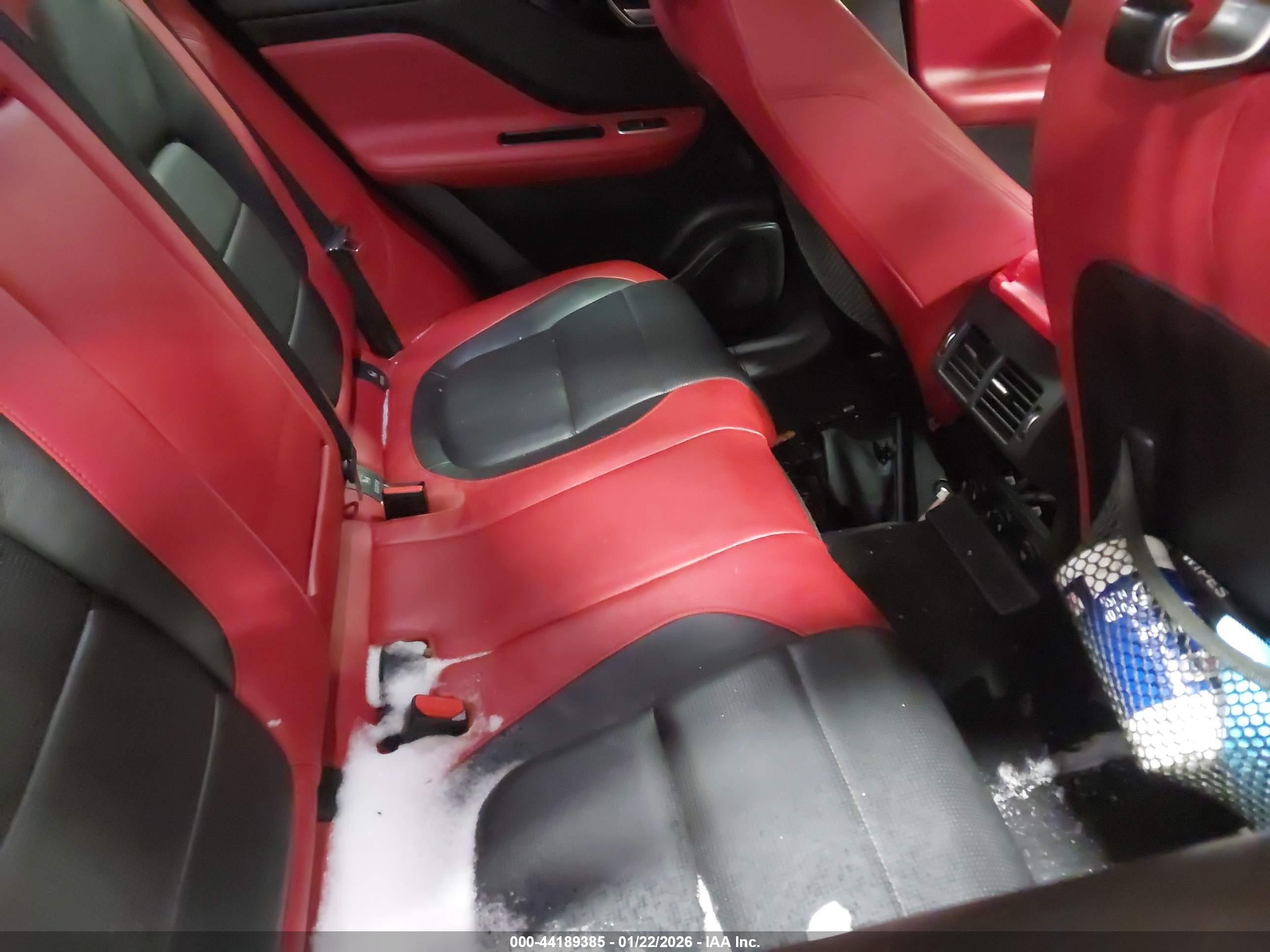 JAGUAR F-PACE image 8