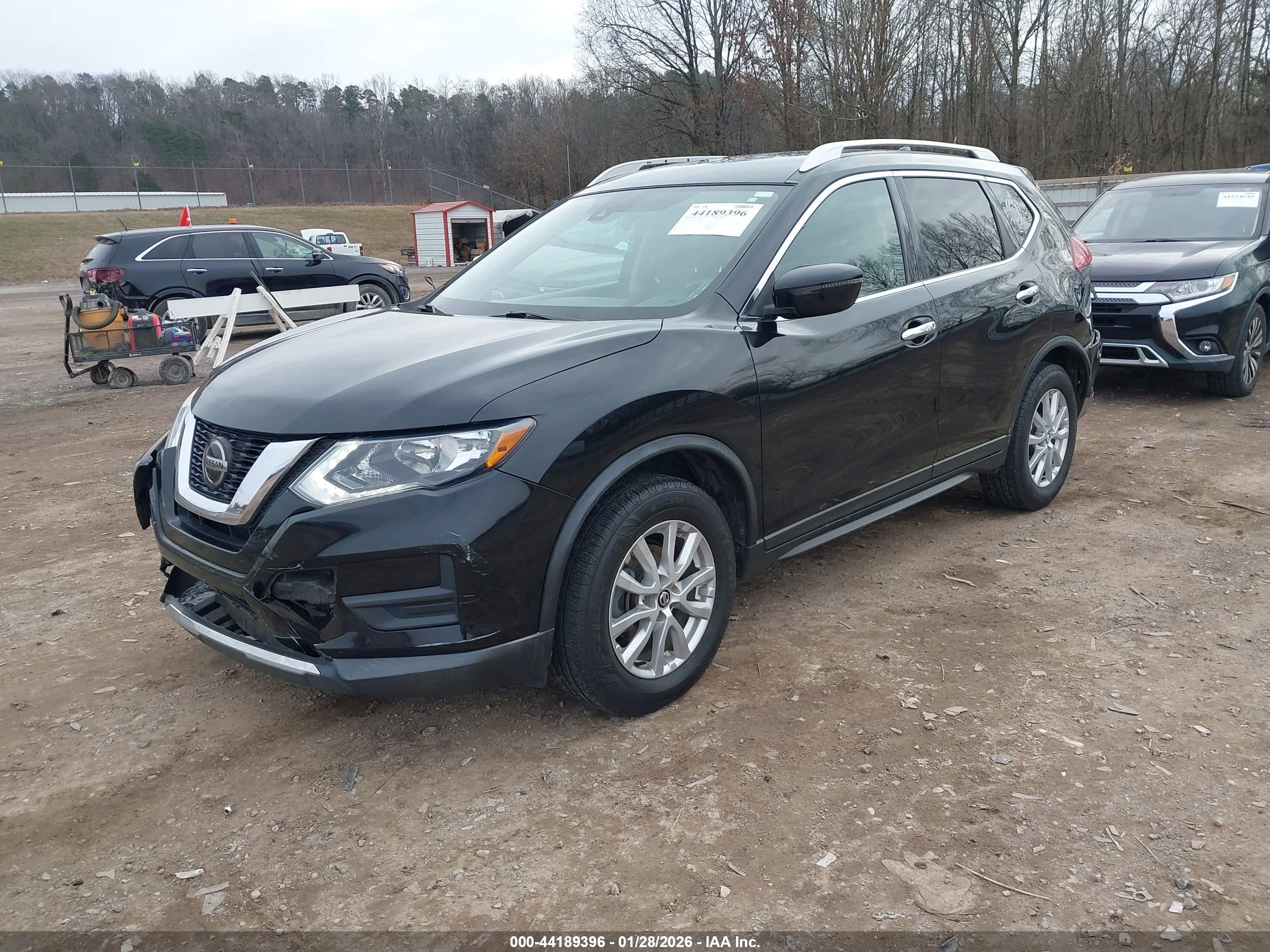 NISSAN ROGUE image 2