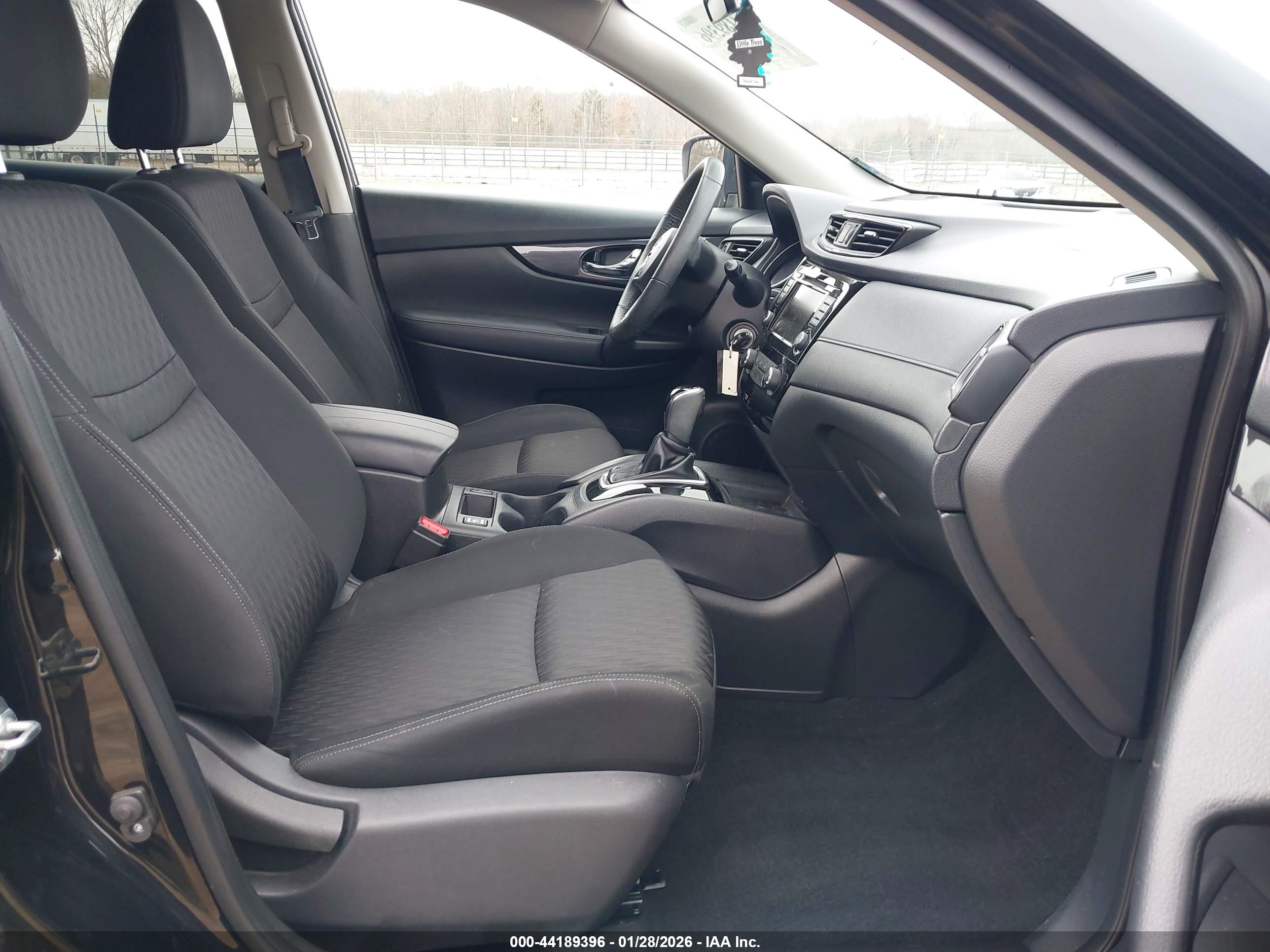 NISSAN ROGUE image 5