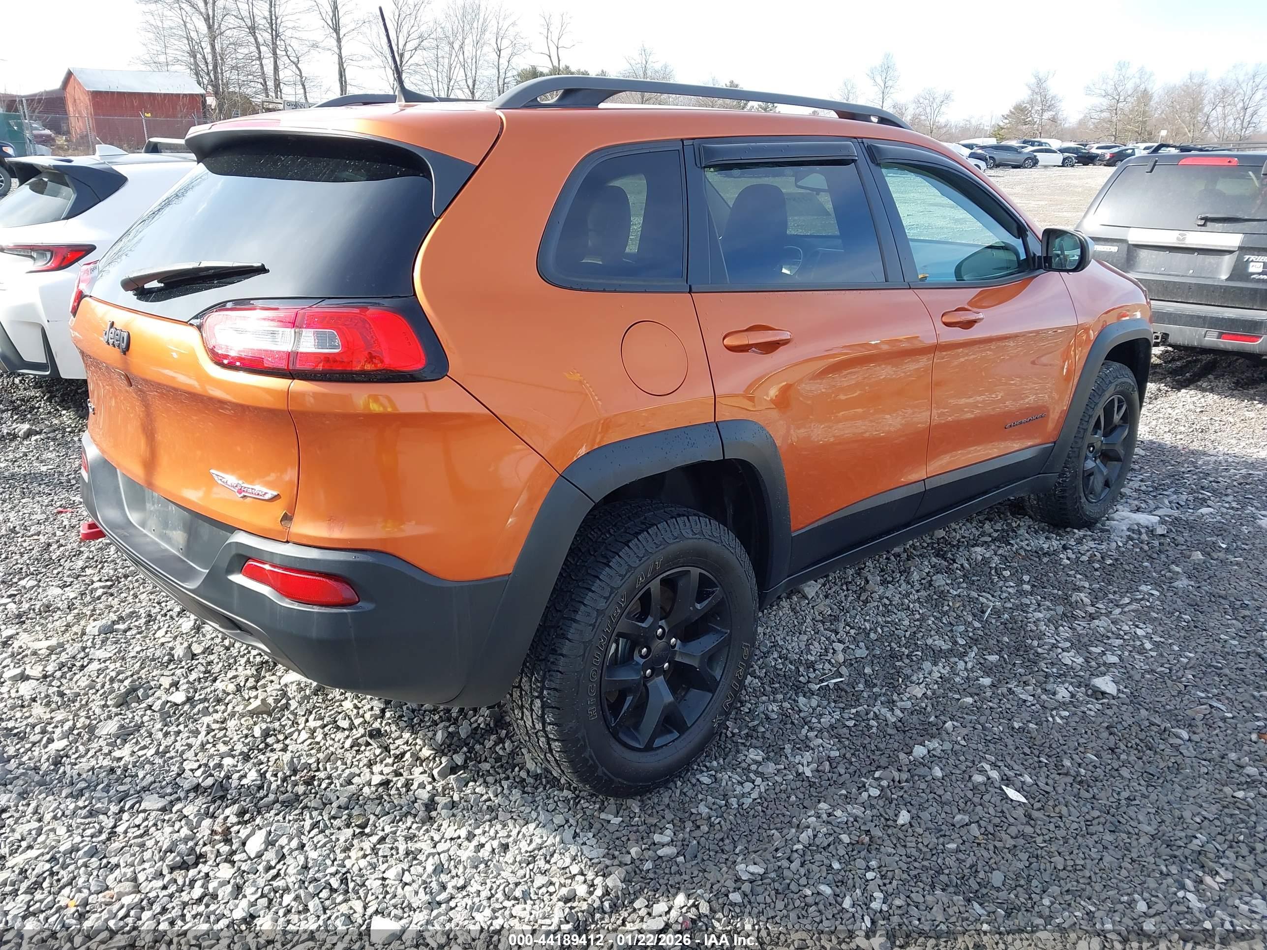 JEEP CHEROKEE image 4