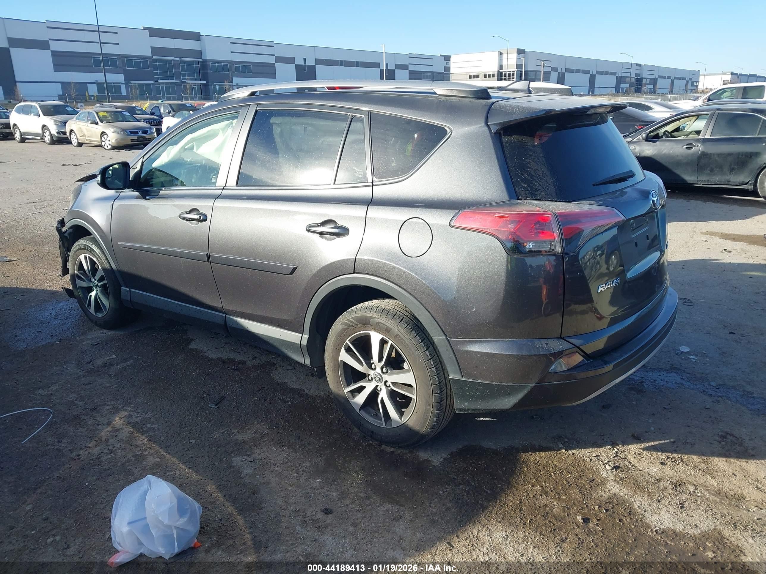 TOYOTA RAV4 image 3