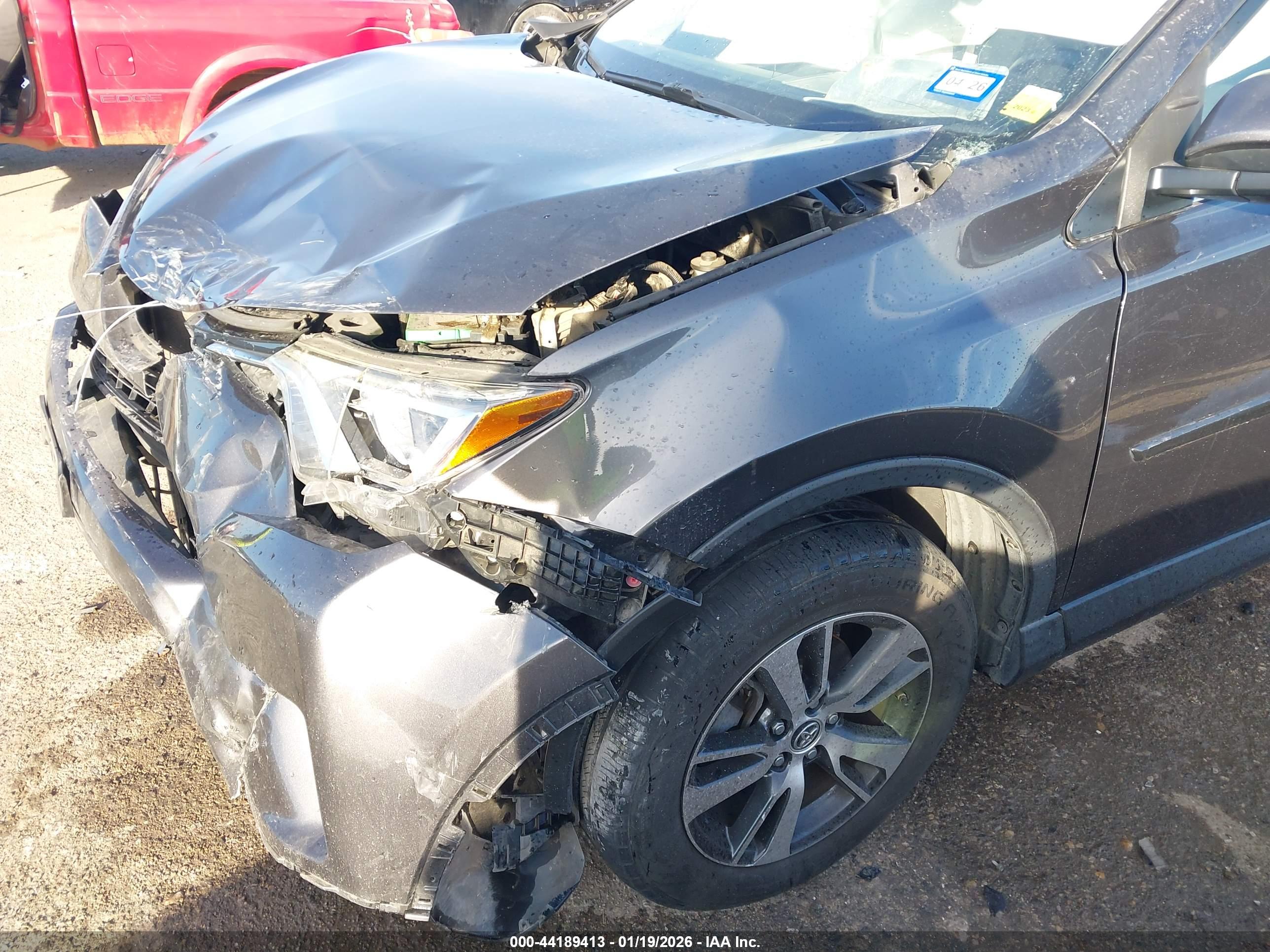 TOYOTA RAV4 image 6