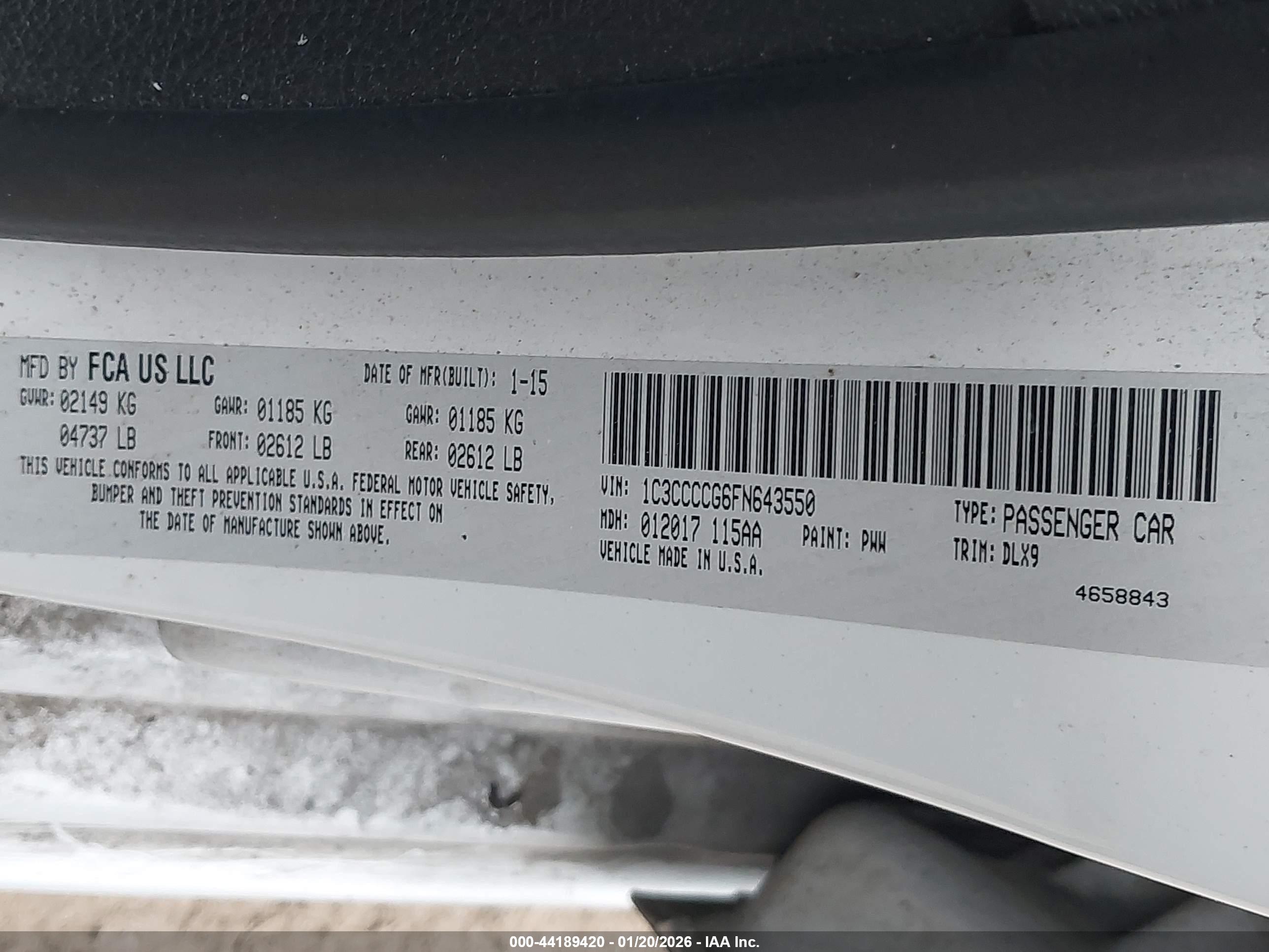 CHRYSLER 200 image 9