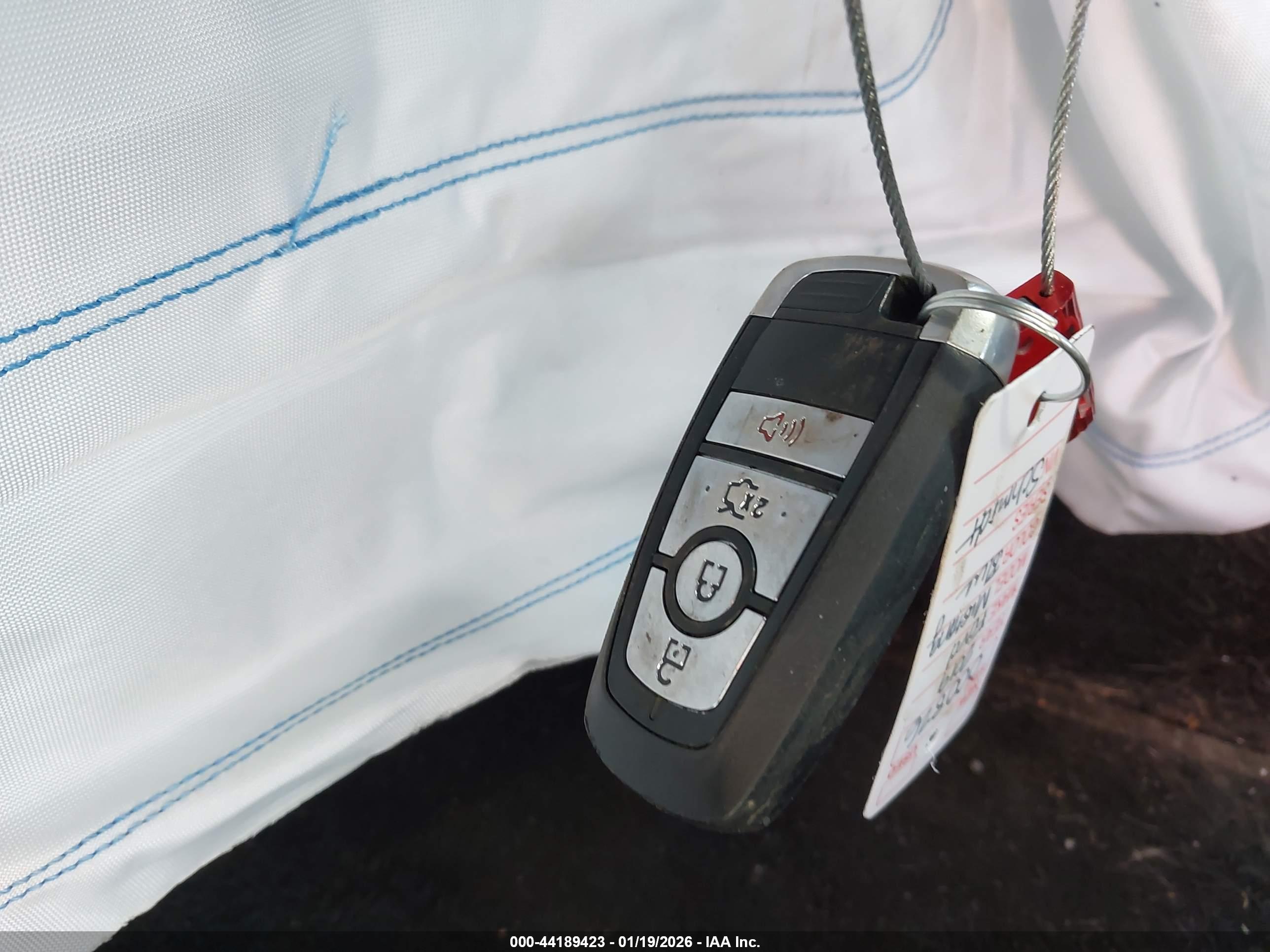 FORD MUSTANG image 11