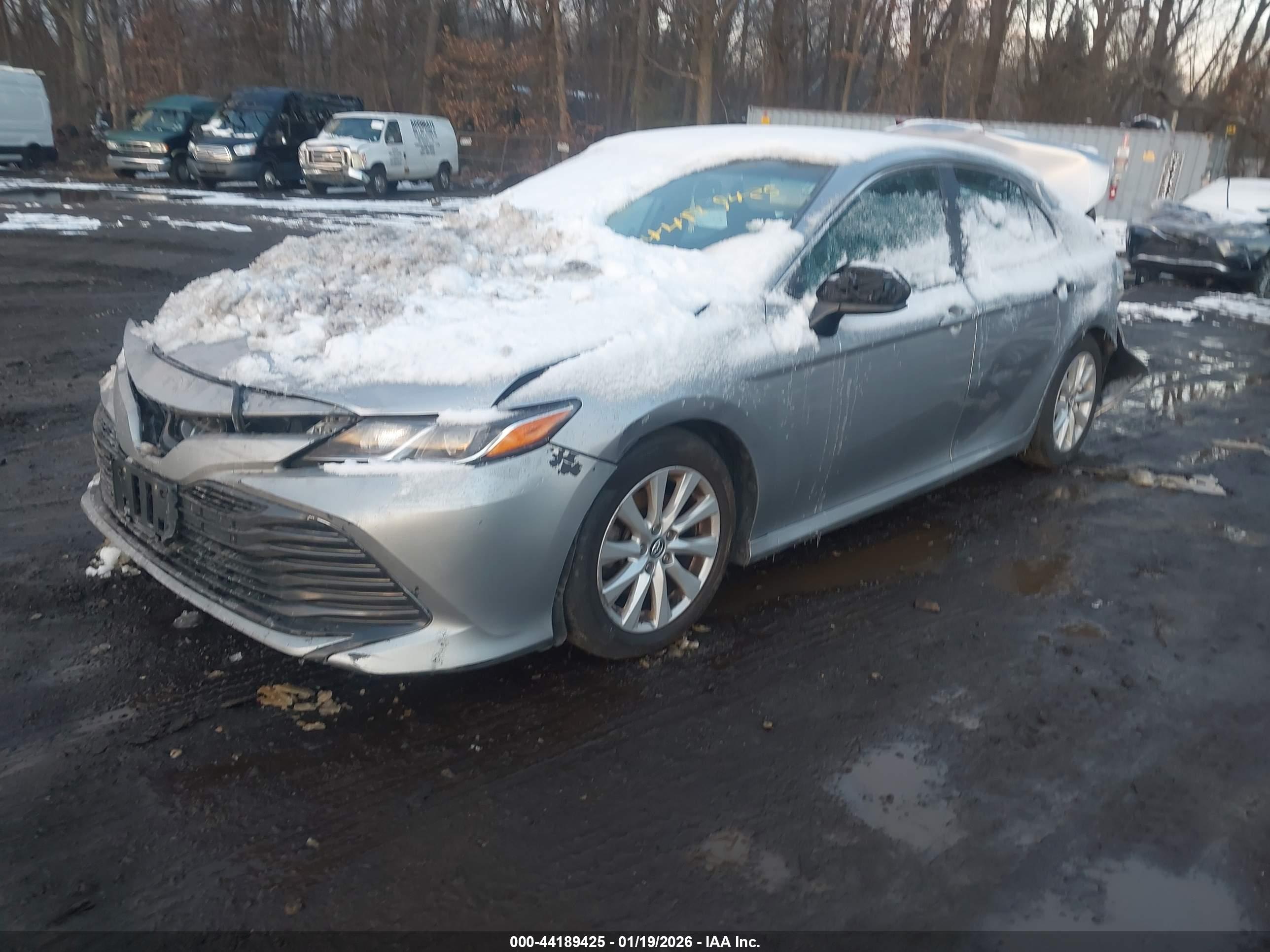 TOYOTA CAMRY image 2