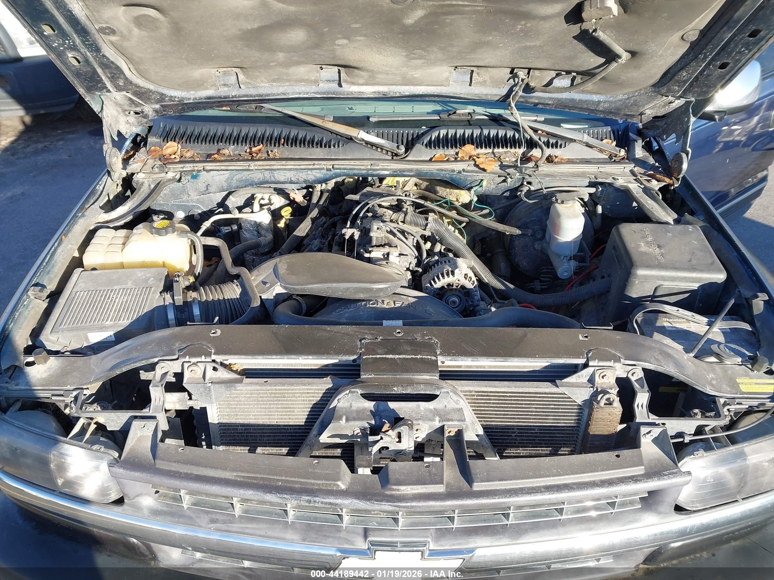 CHEVROLET SILVERADO image 10