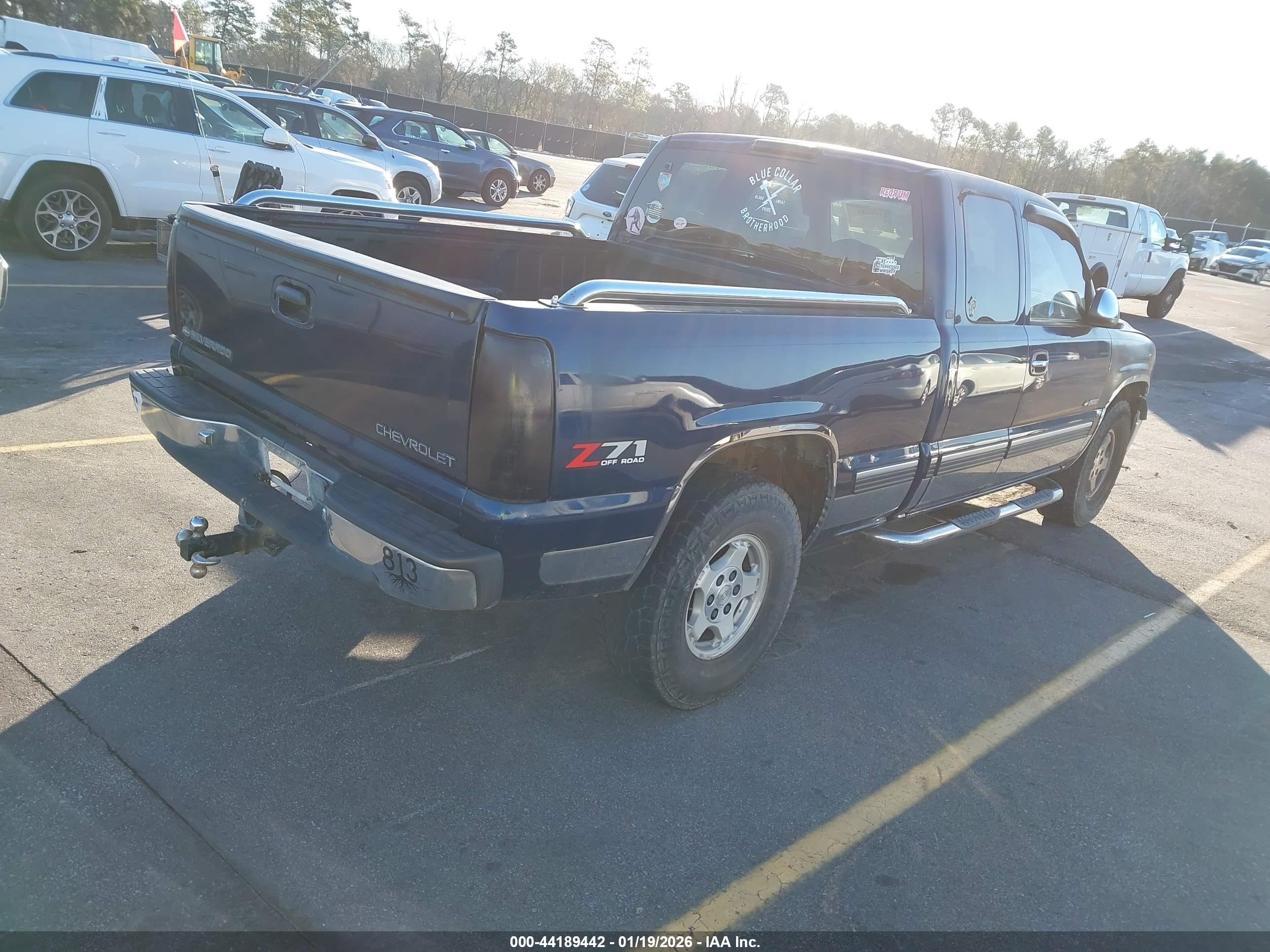 CHEVROLET SILVERADO image 4