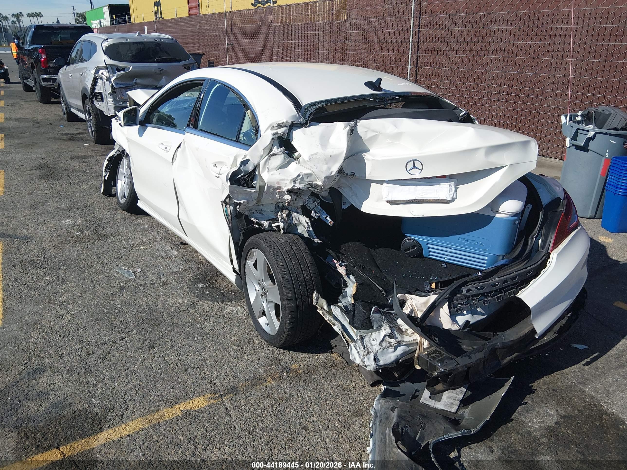 MERCEDES-BENZ CLA image 3