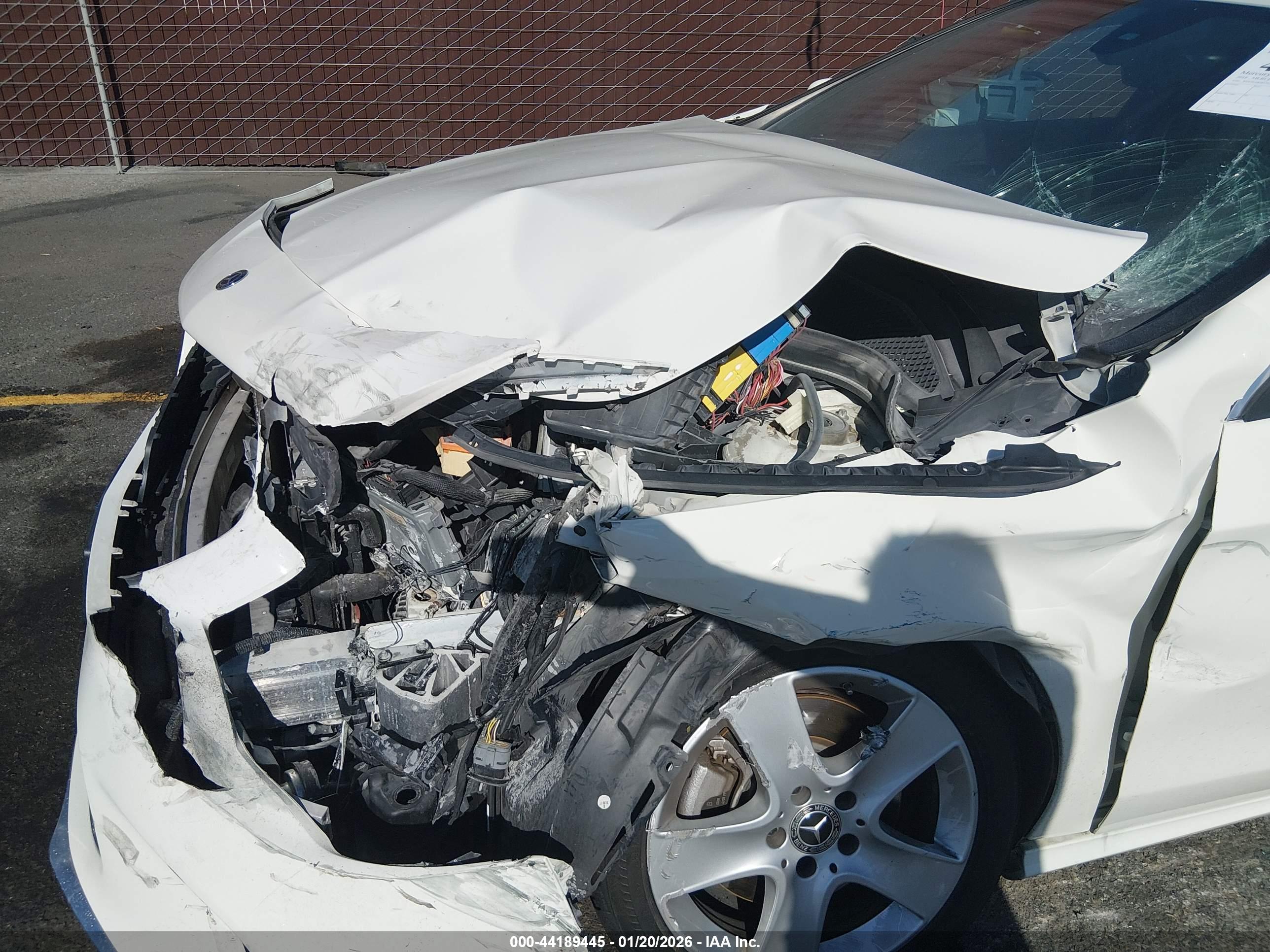 MERCEDES-BENZ CLA image 6