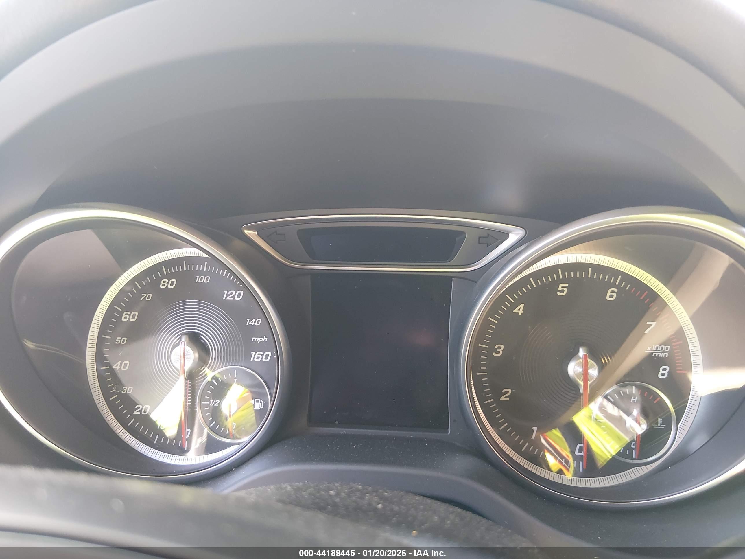 MERCEDES-BENZ CLA image 7