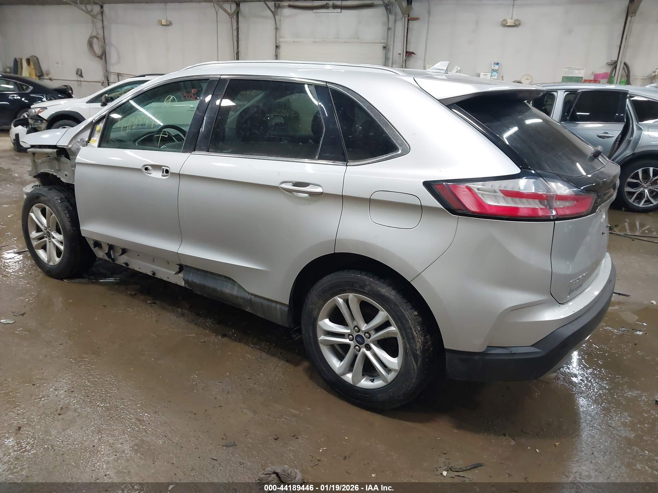 FORD EDGE image 3