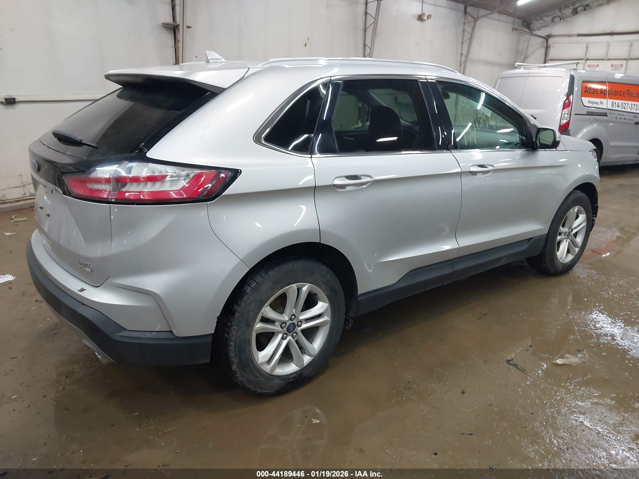 FORD EDGE image 4