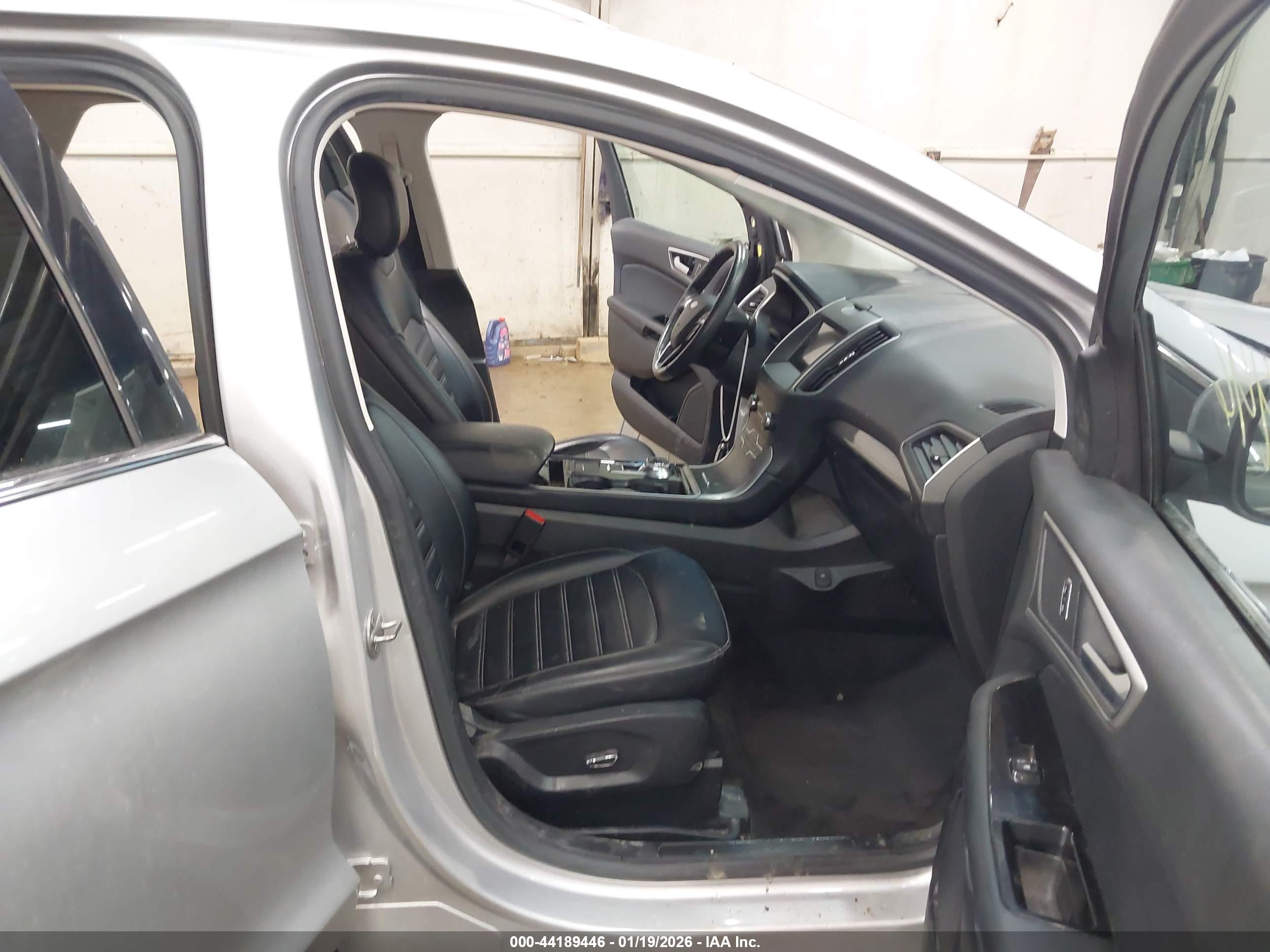 FORD EDGE image 5