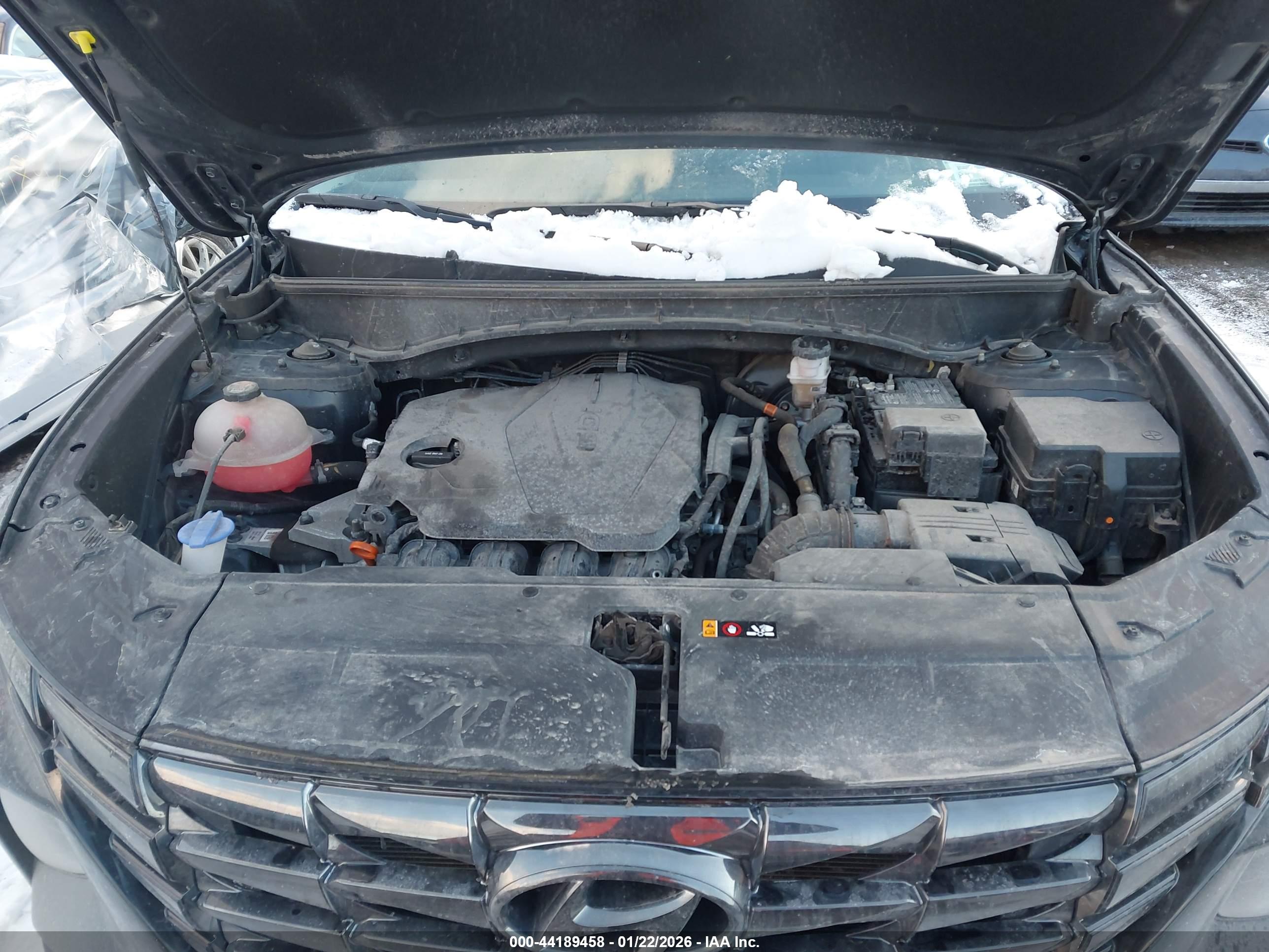HYUNDAI TUCSON image 10