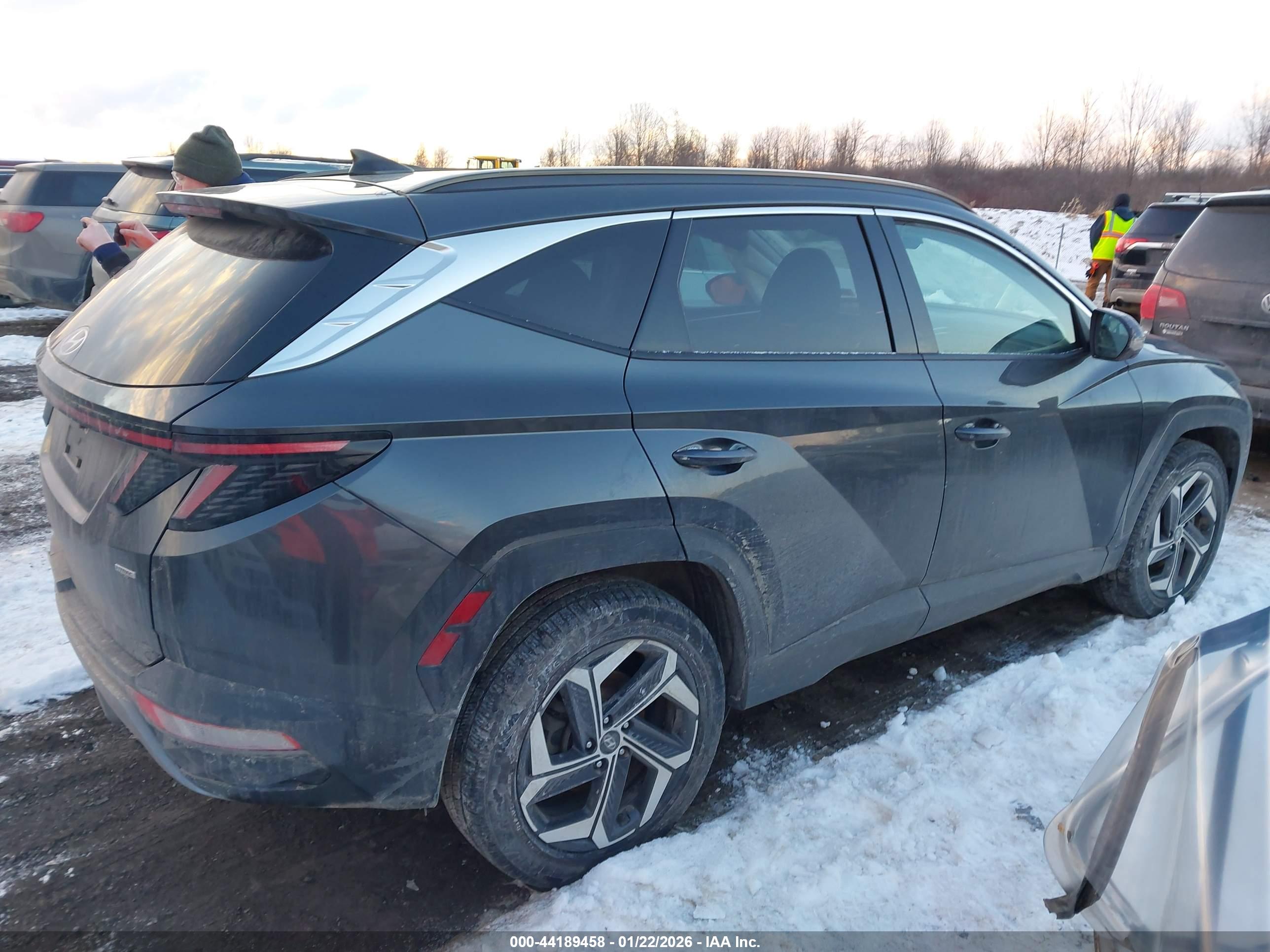 HYUNDAI TUCSON image 4