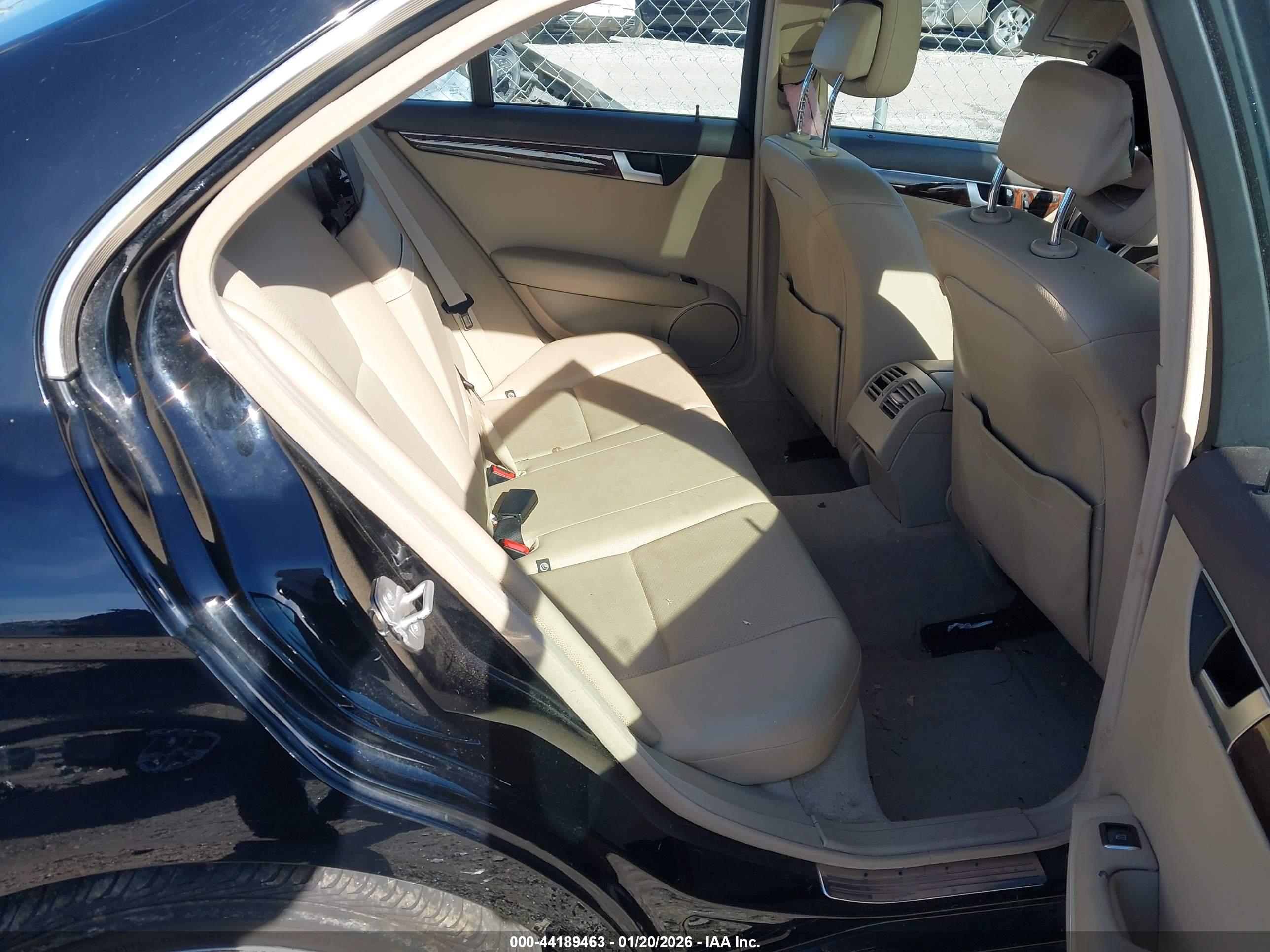 MERCEDES-BENZ C image 8