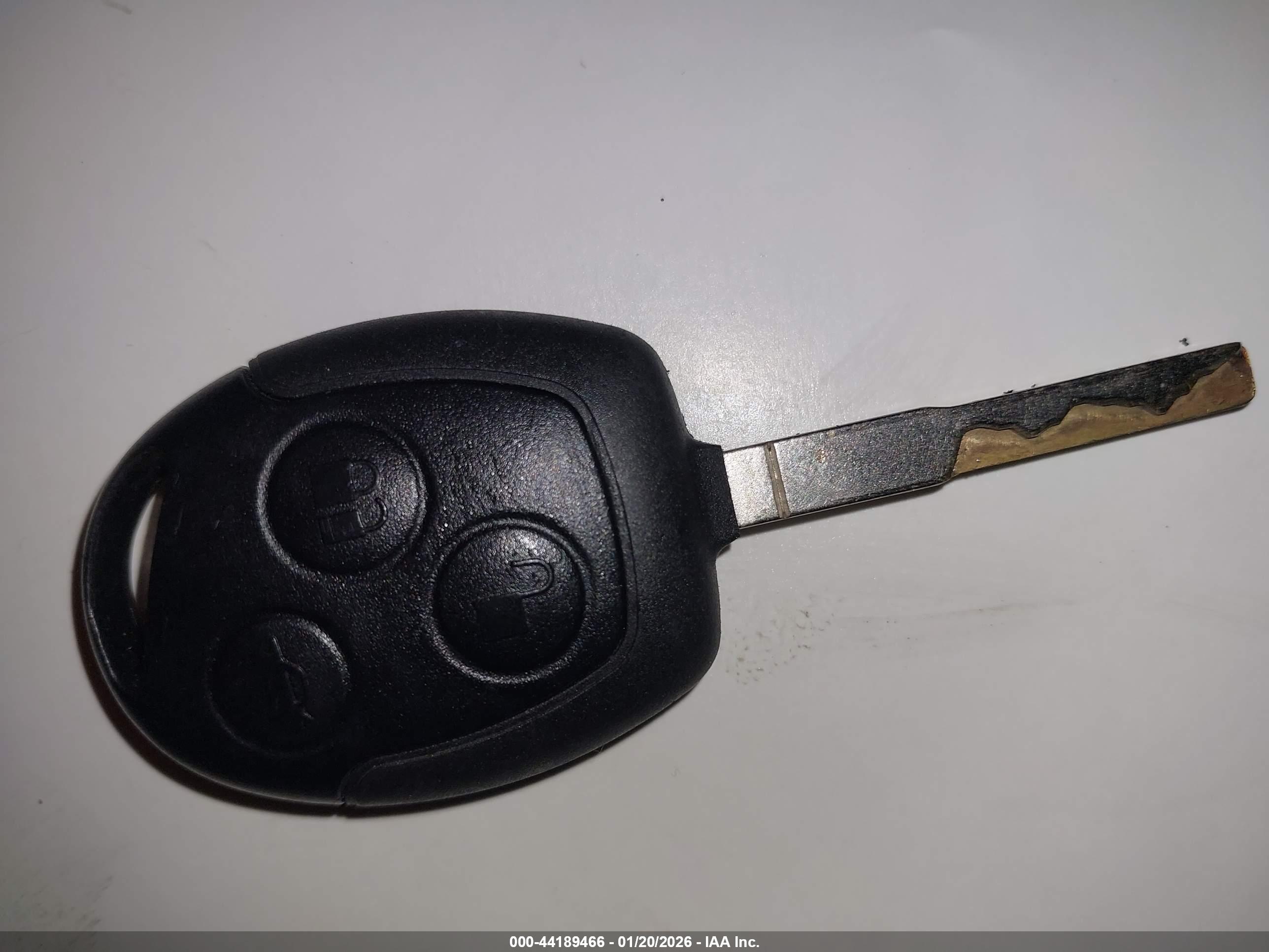 FORD FIESTA image 11