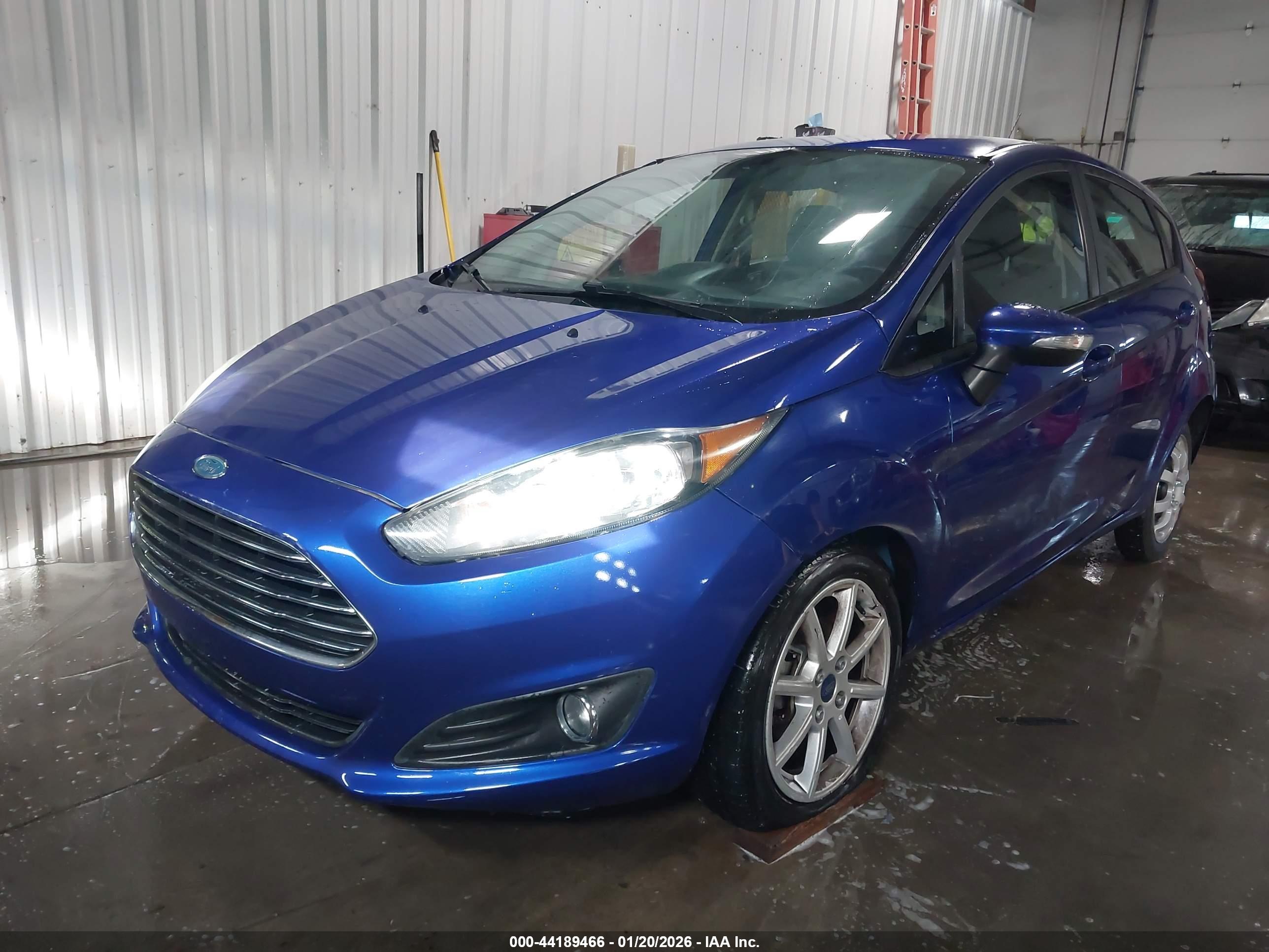 FORD FIESTA image 2
