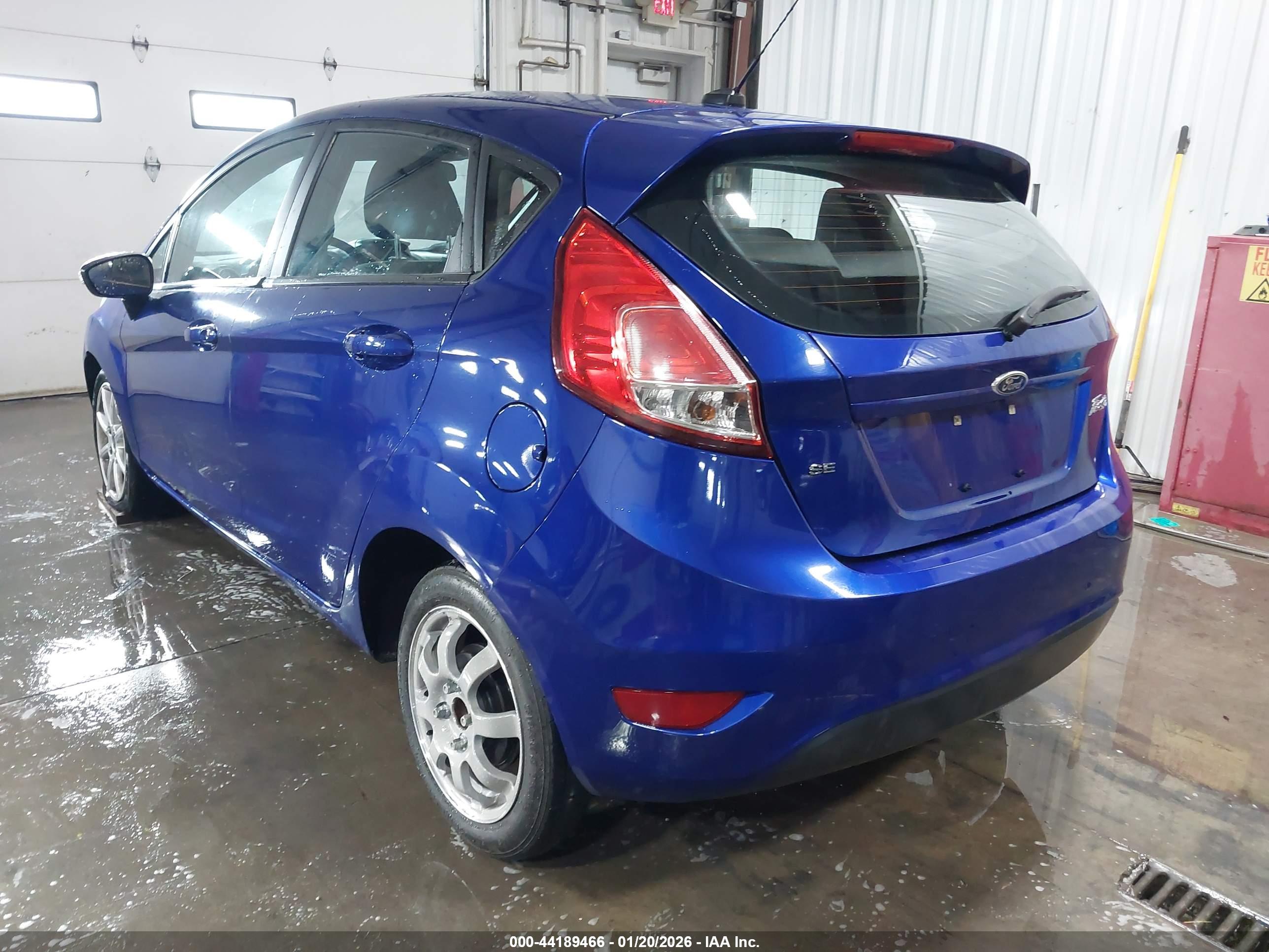 FORD FIESTA image 3
