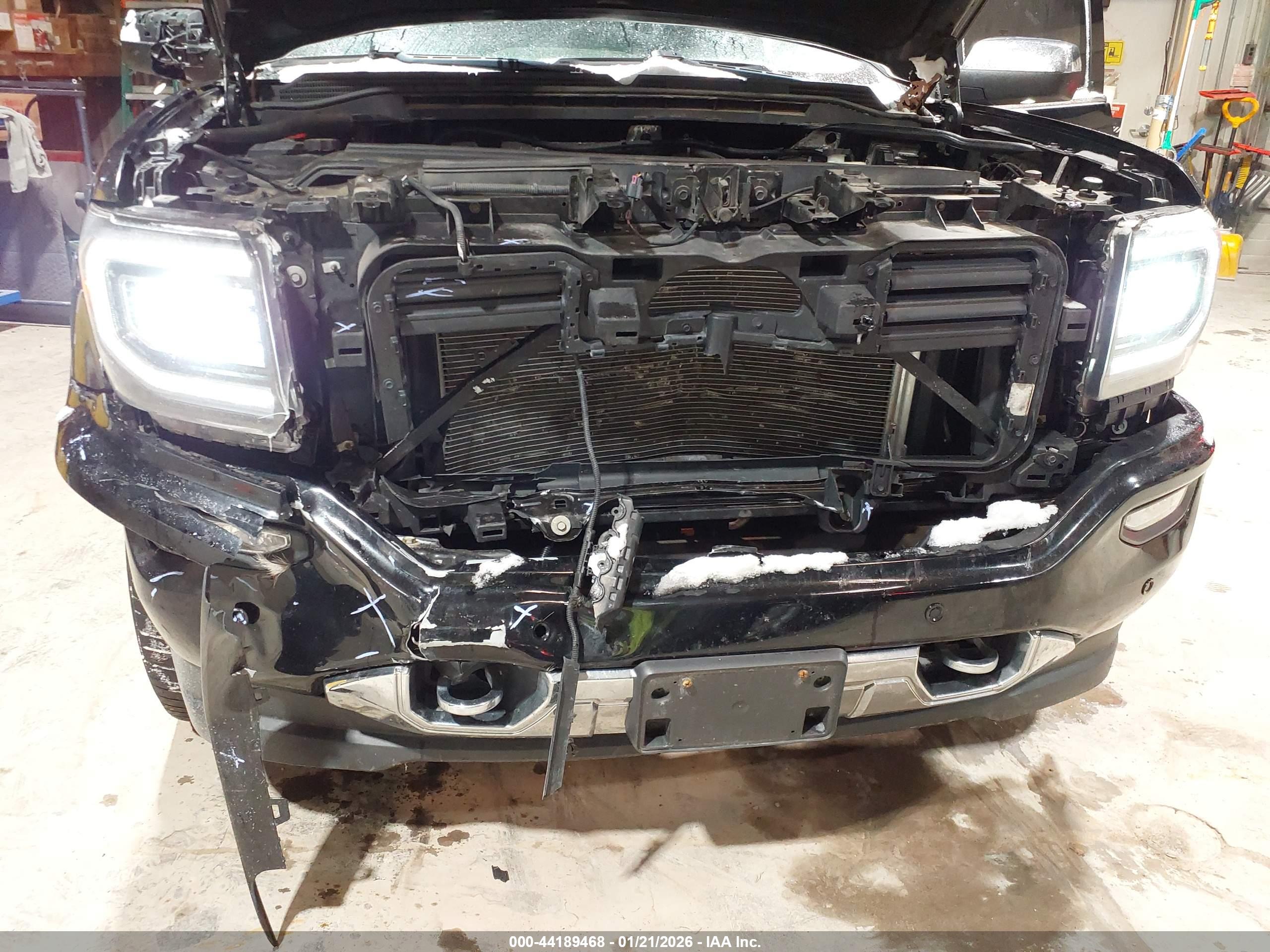 GMC SIERRA image 6