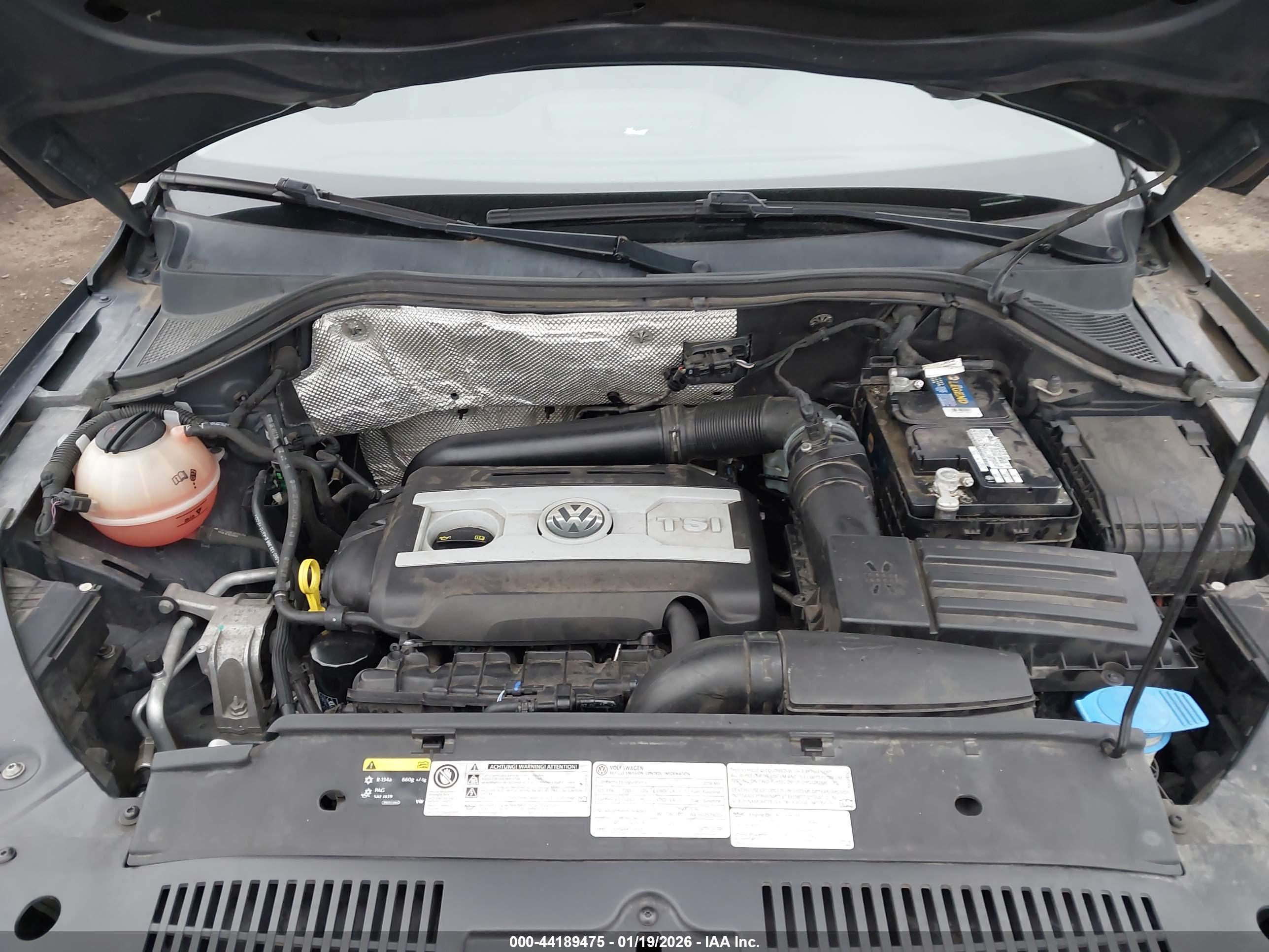 VOLKSWAGEN TIGUAN image 10