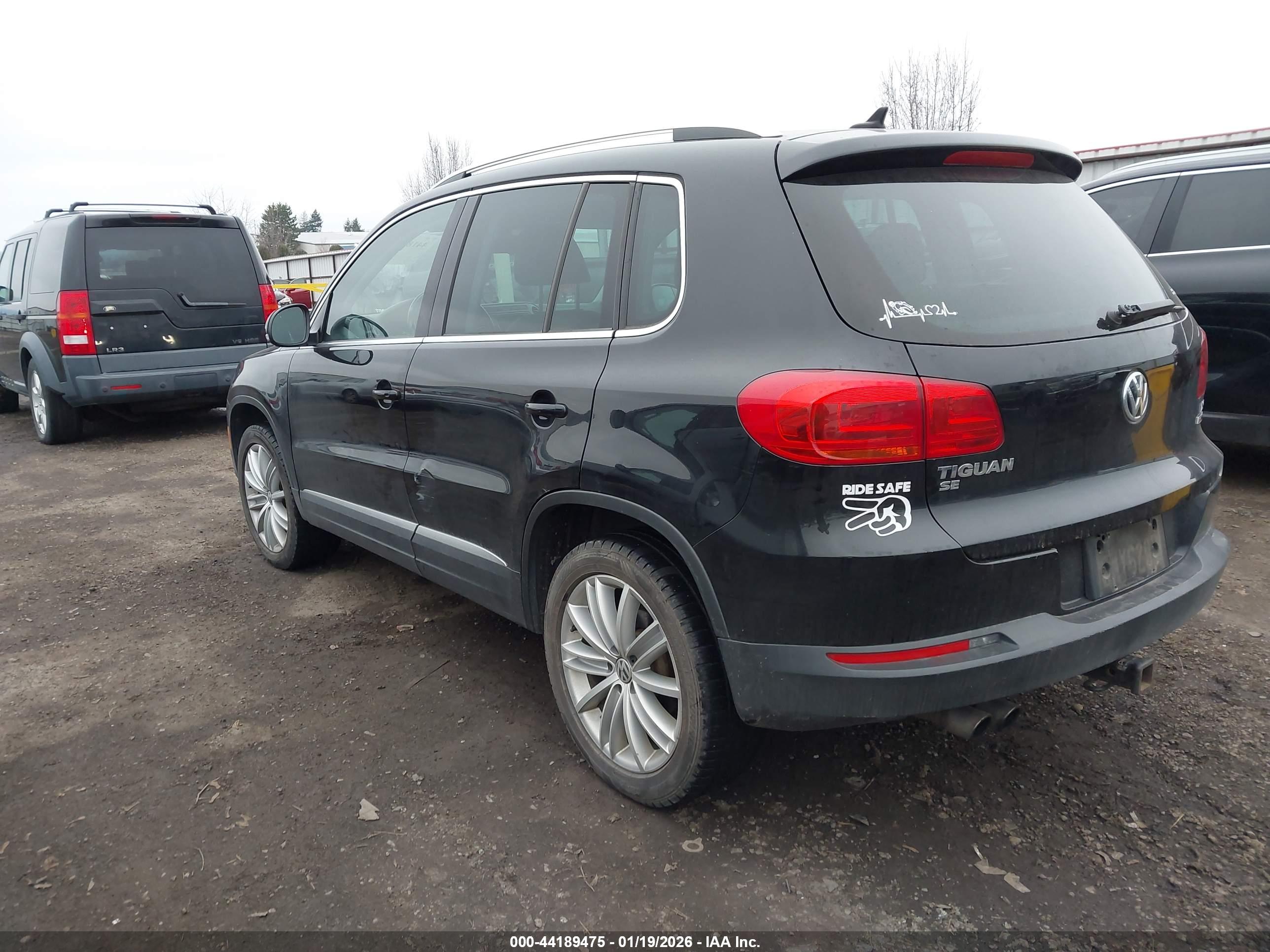 VOLKSWAGEN TIGUAN image 3