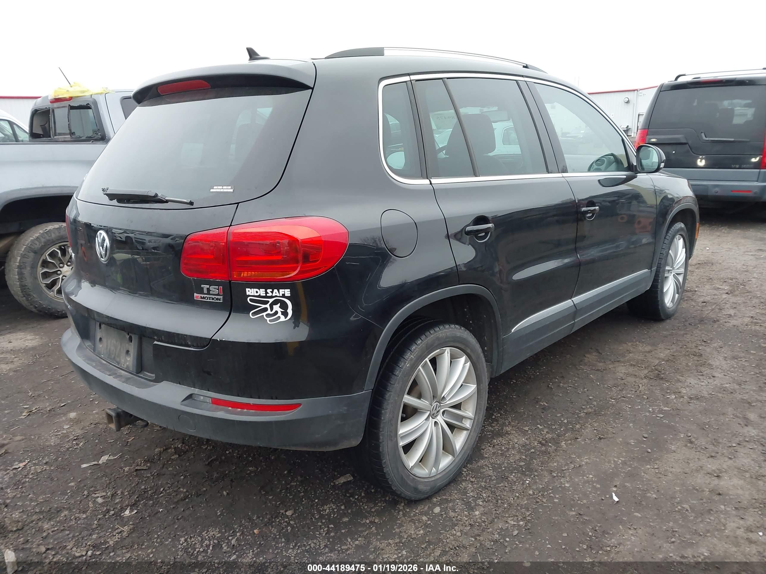 VOLKSWAGEN TIGUAN image 4
