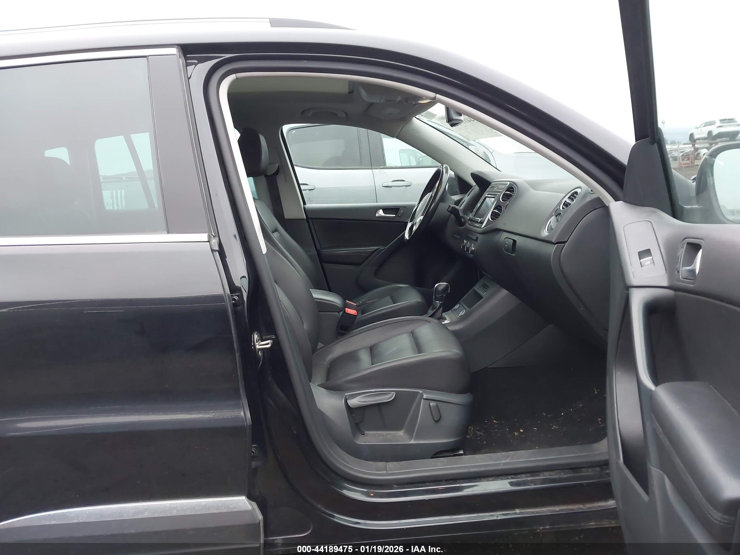VOLKSWAGEN TIGUAN image 5