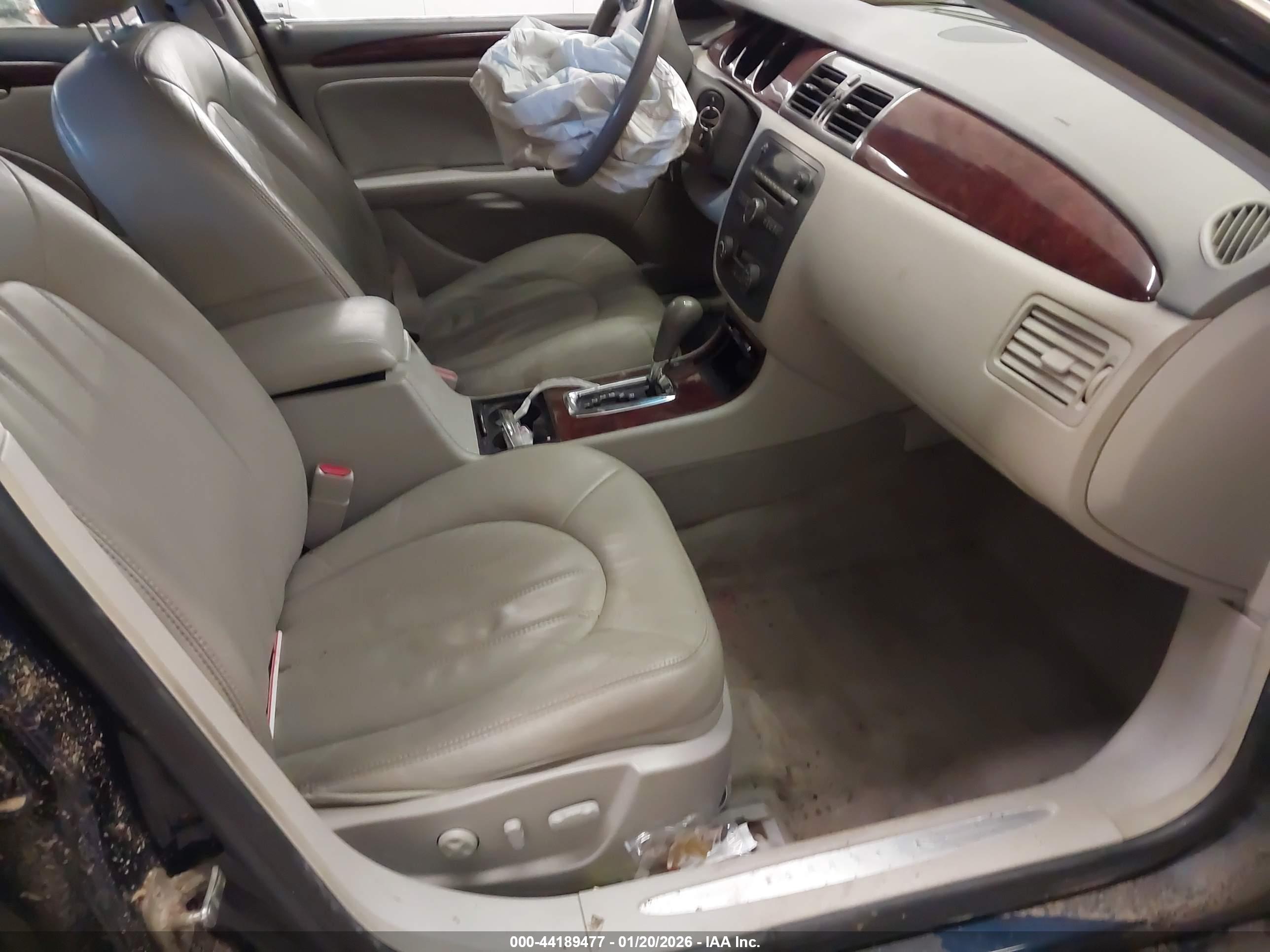 BUICK LUCERNE image 5