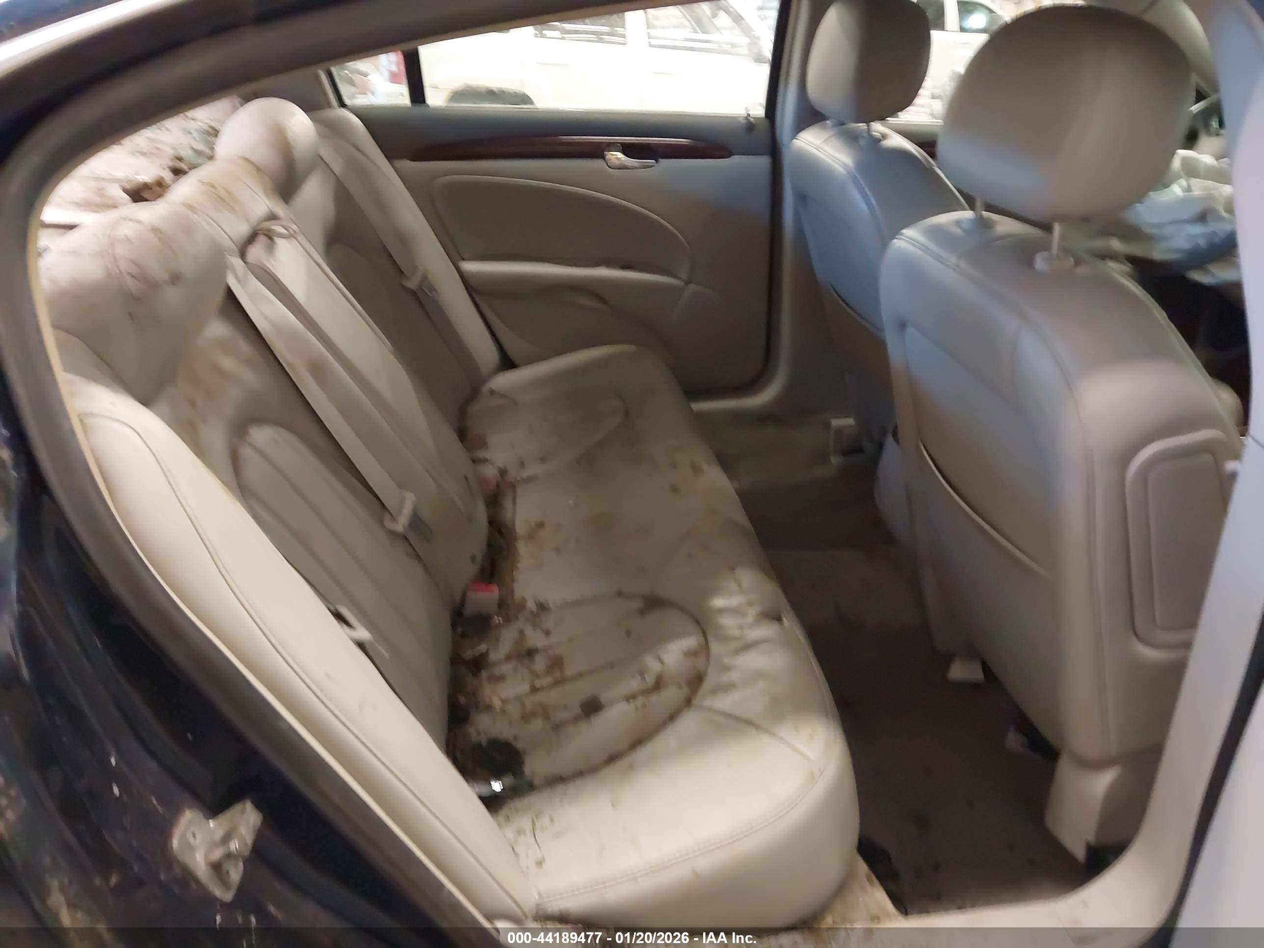 BUICK LUCERNE image 8