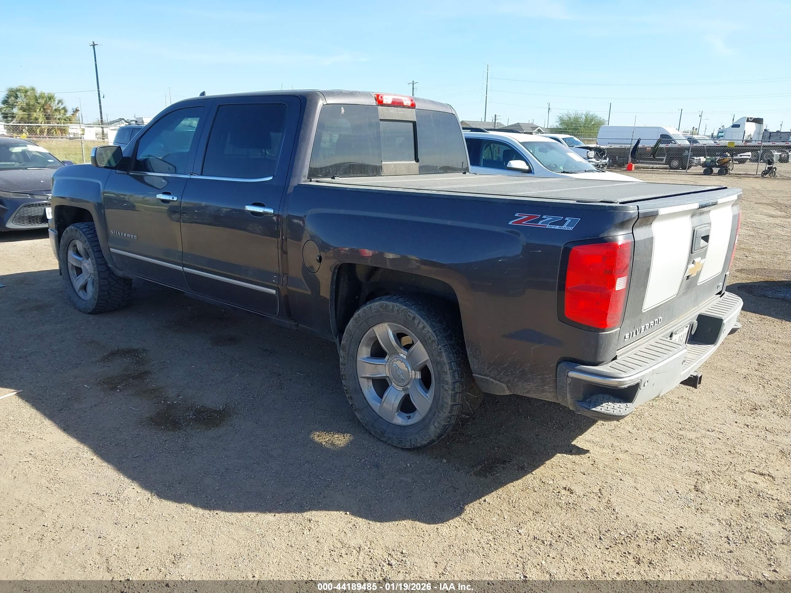 CHEVROLET SILVERADO image 3