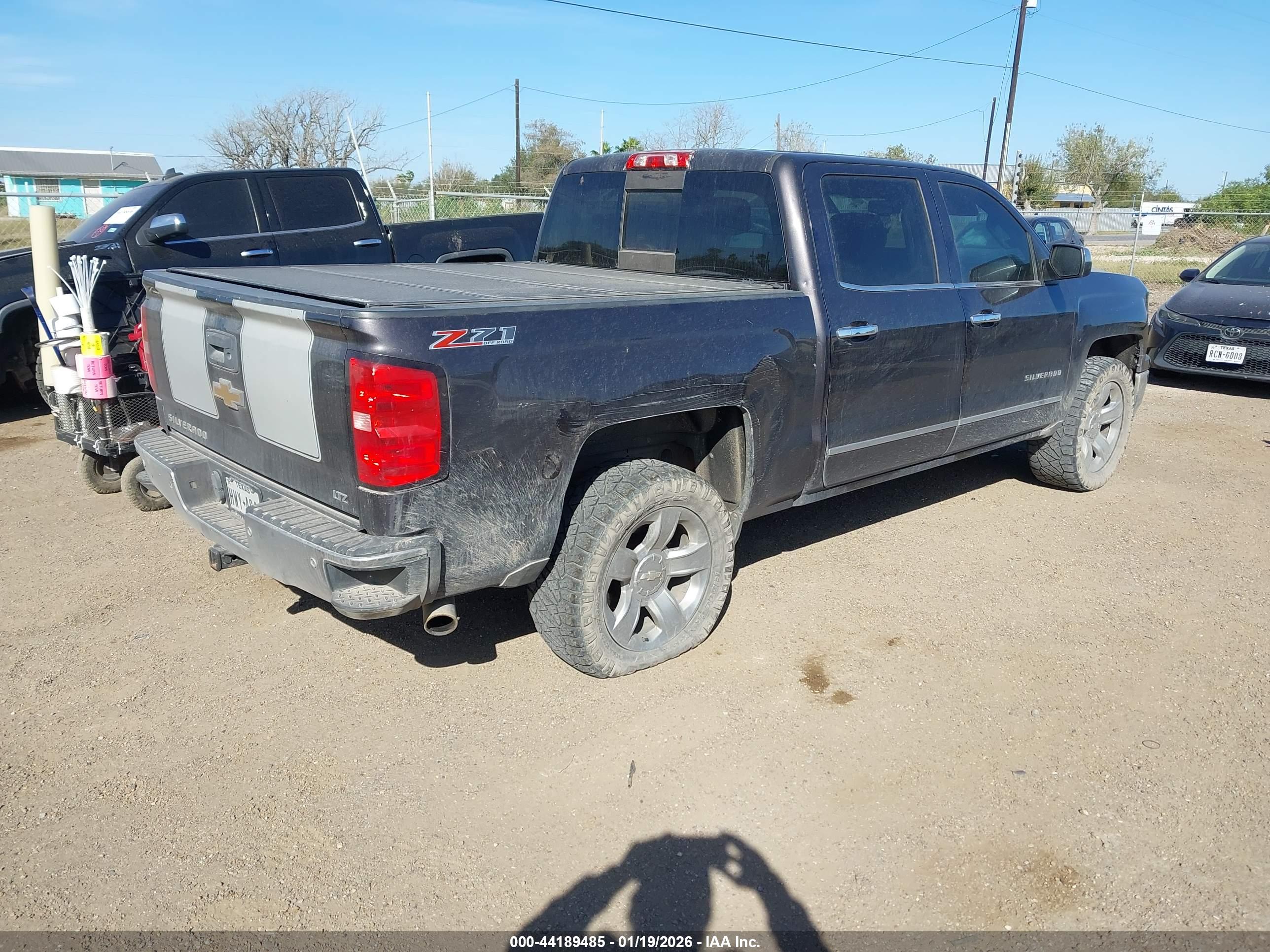 CHEVROLET SILVERADO image 4