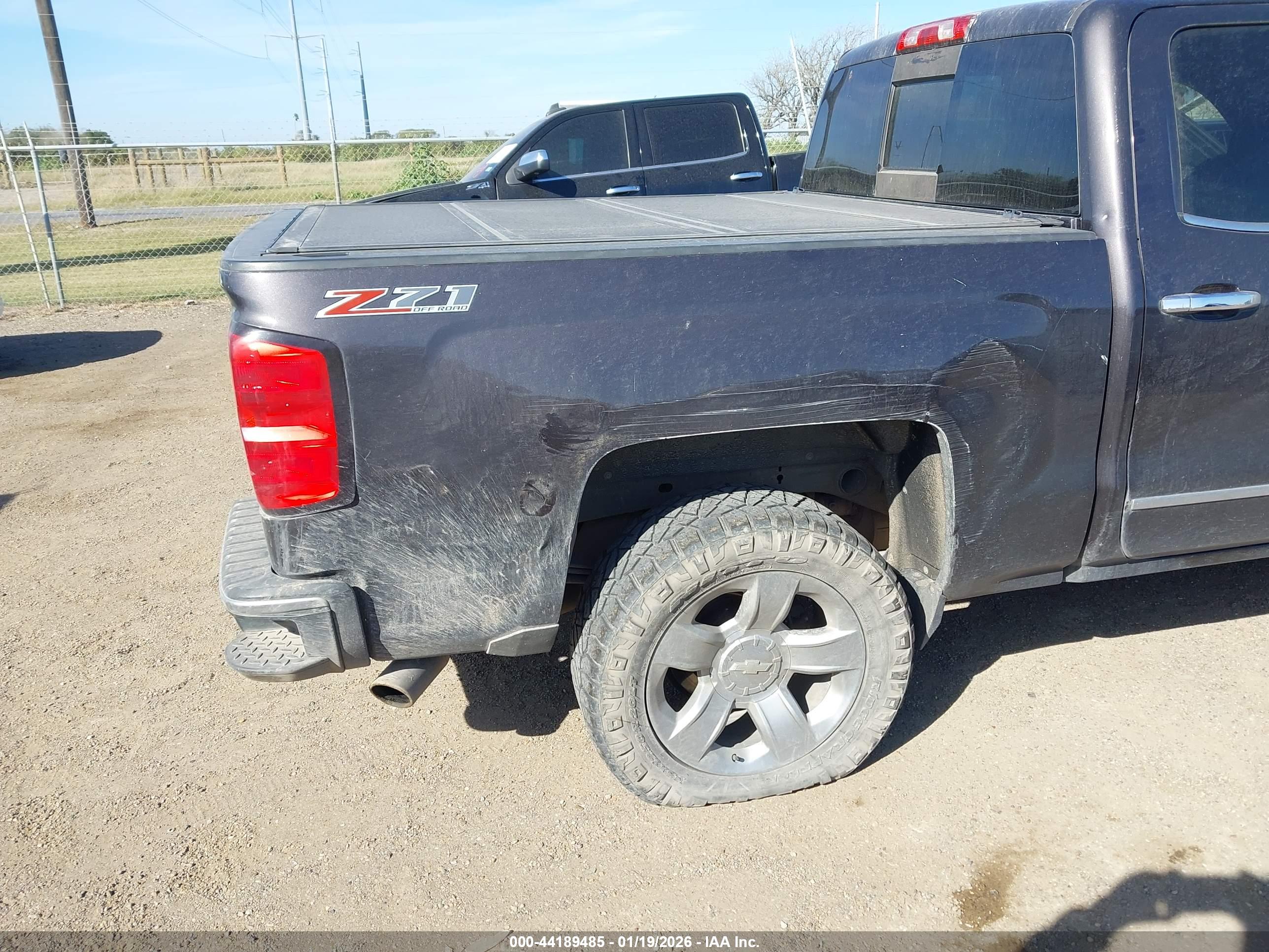 CHEVROLET SILVERADO image 6