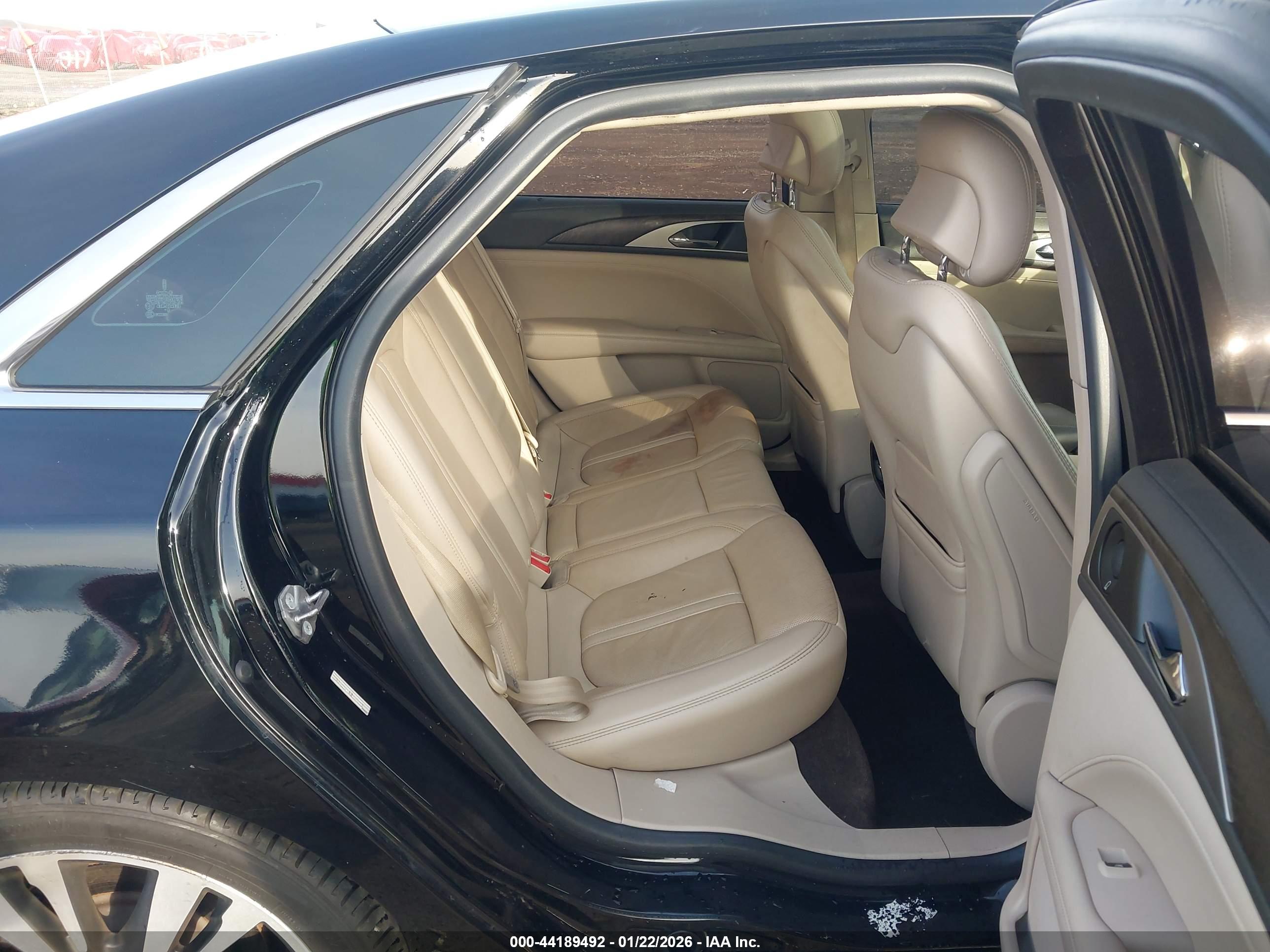 LINCOLN MKZ image 8