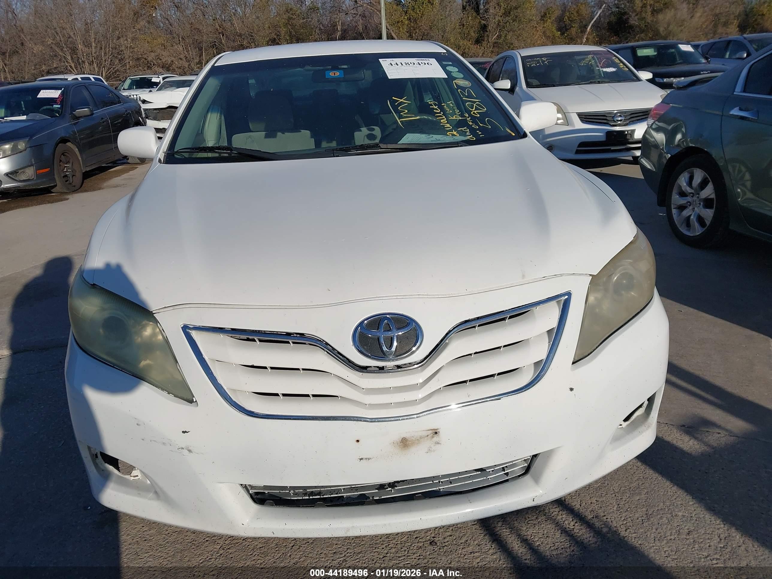 TOYOTA CAMRY image 6