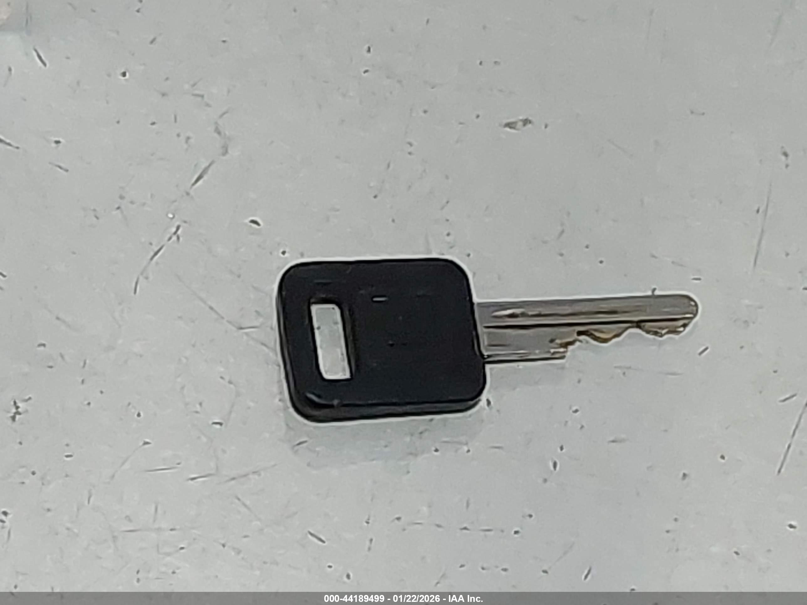 CHEVROLET GMT-400 image 11