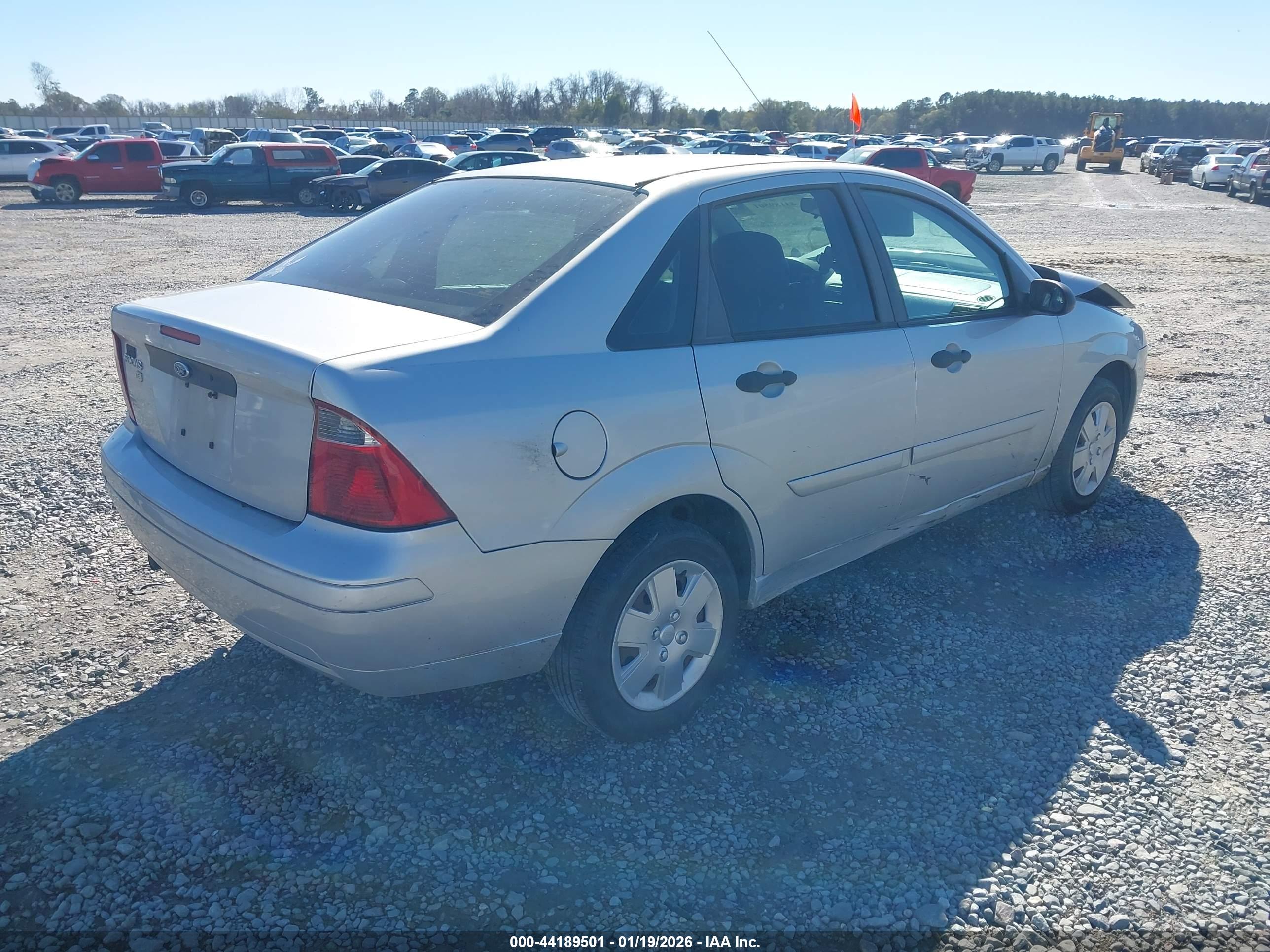 FORD FOCUS image 4