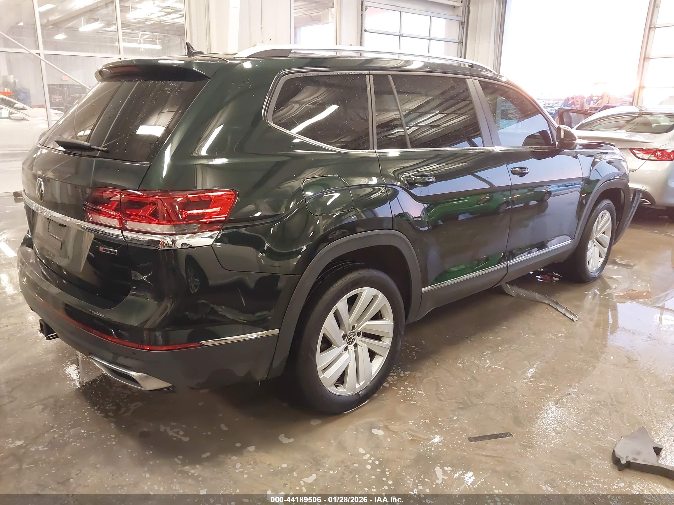 VOLKSWAGEN ATLAS image 4