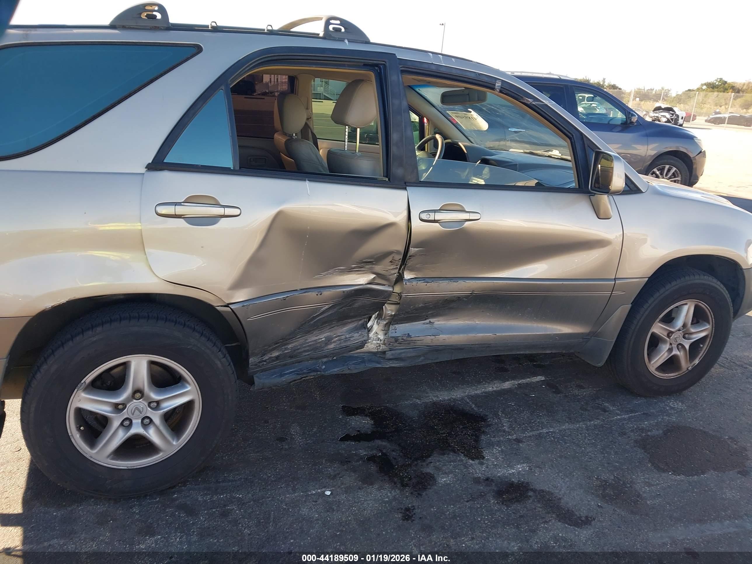 LEXUS RX image 6