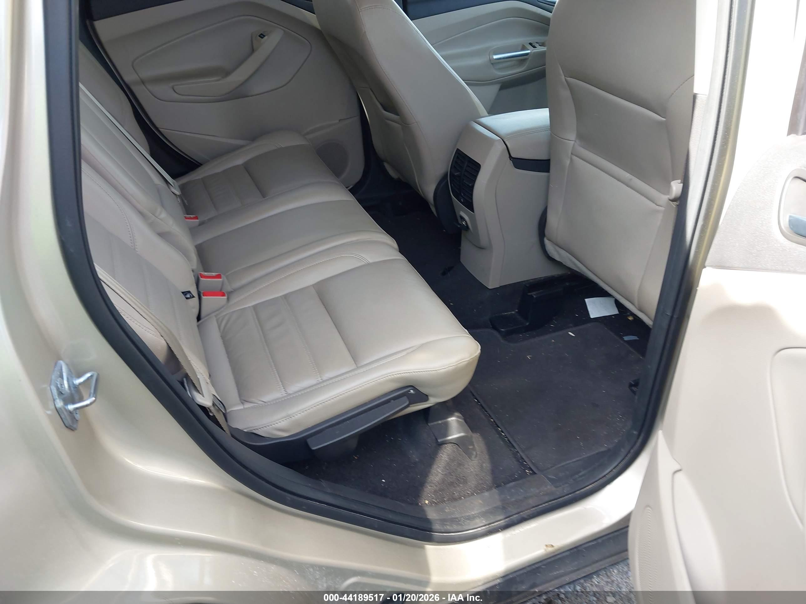FORD ESCAPE image 8
