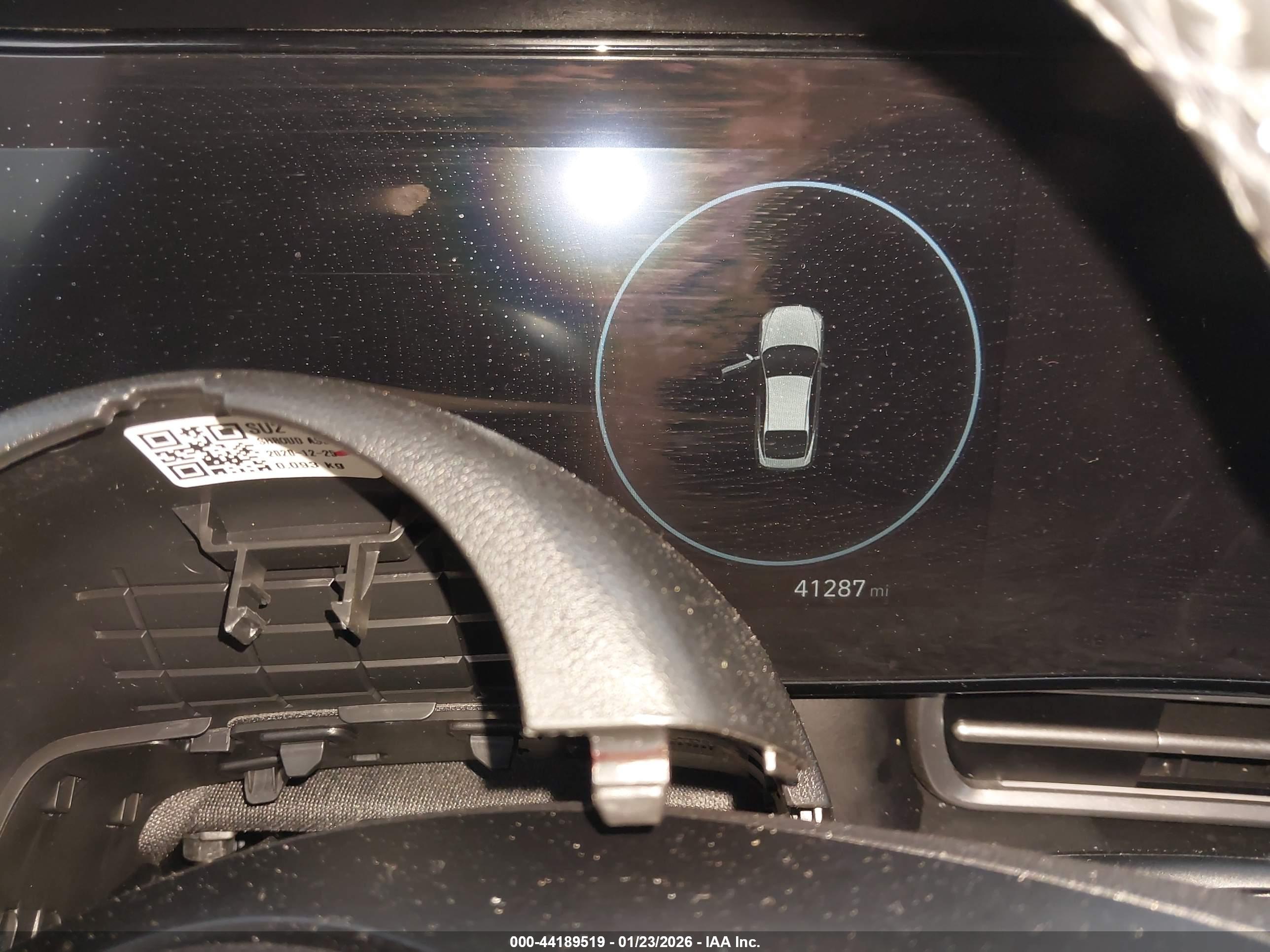 HYUNDAI ELANTRA image 7