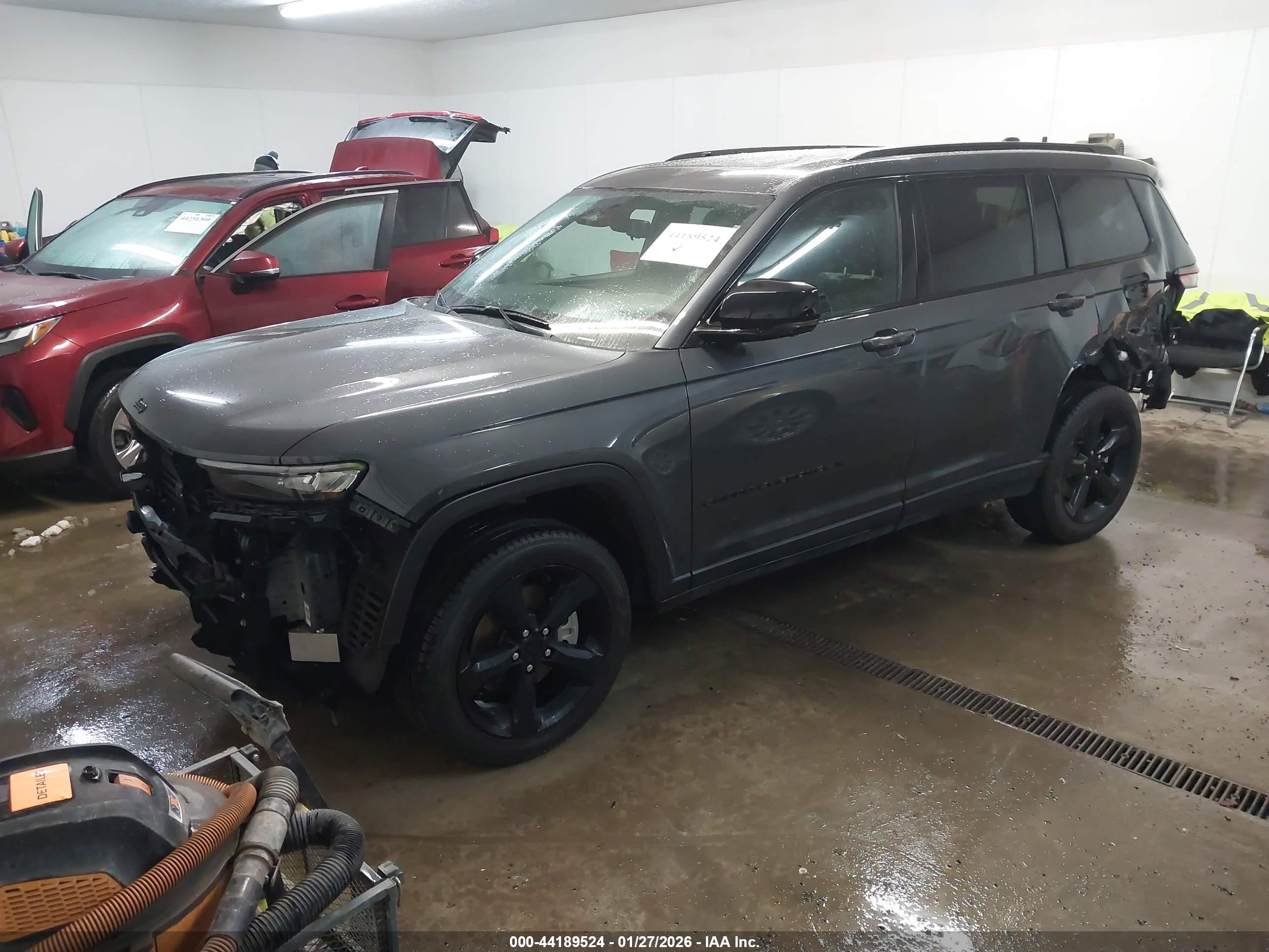 JEEP GRAND image 2
