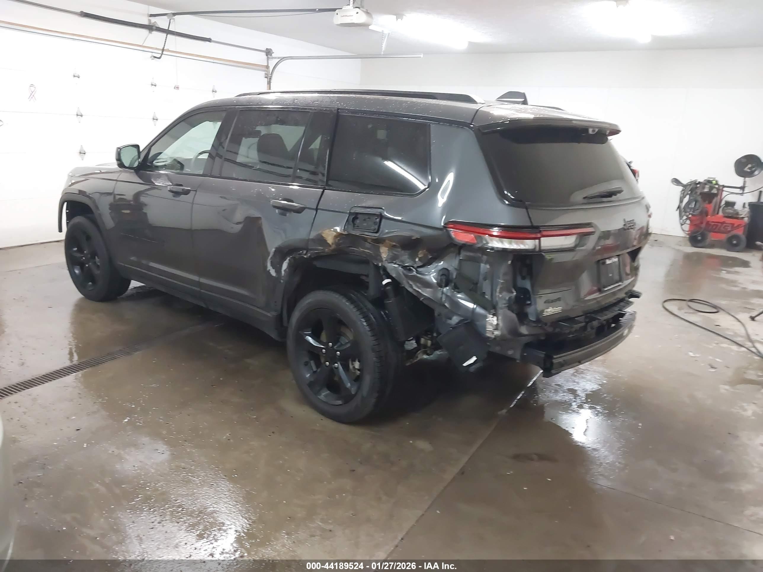 JEEP GRAND image 3