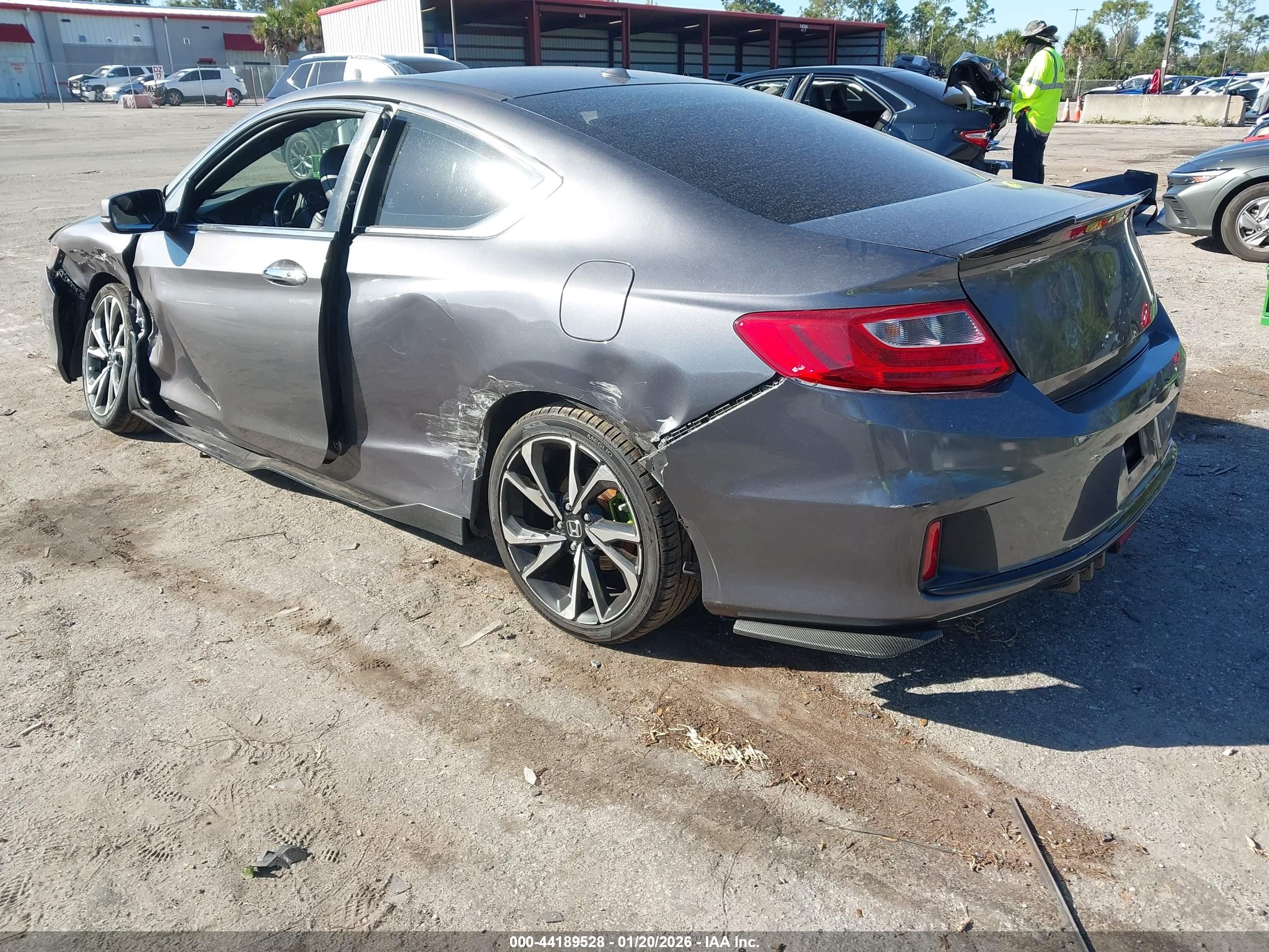 HONDA ACCORD image 3