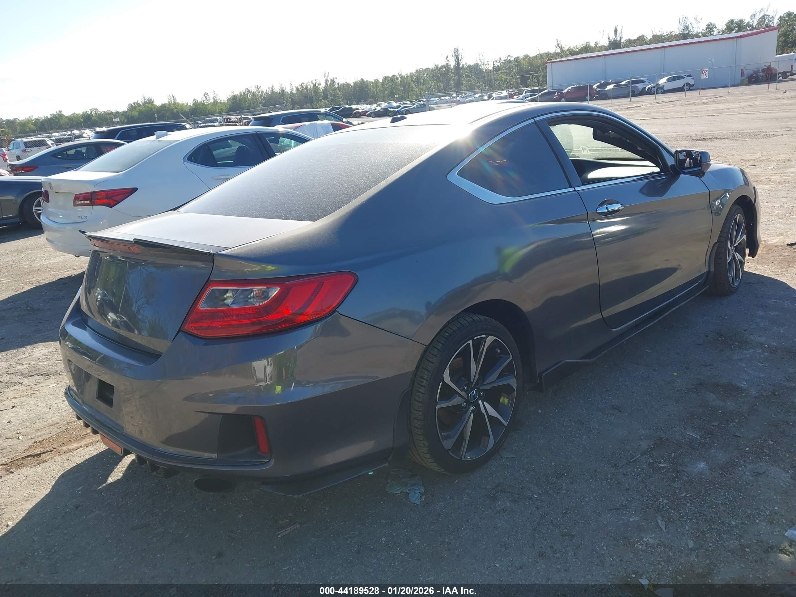 HONDA ACCORD image 4