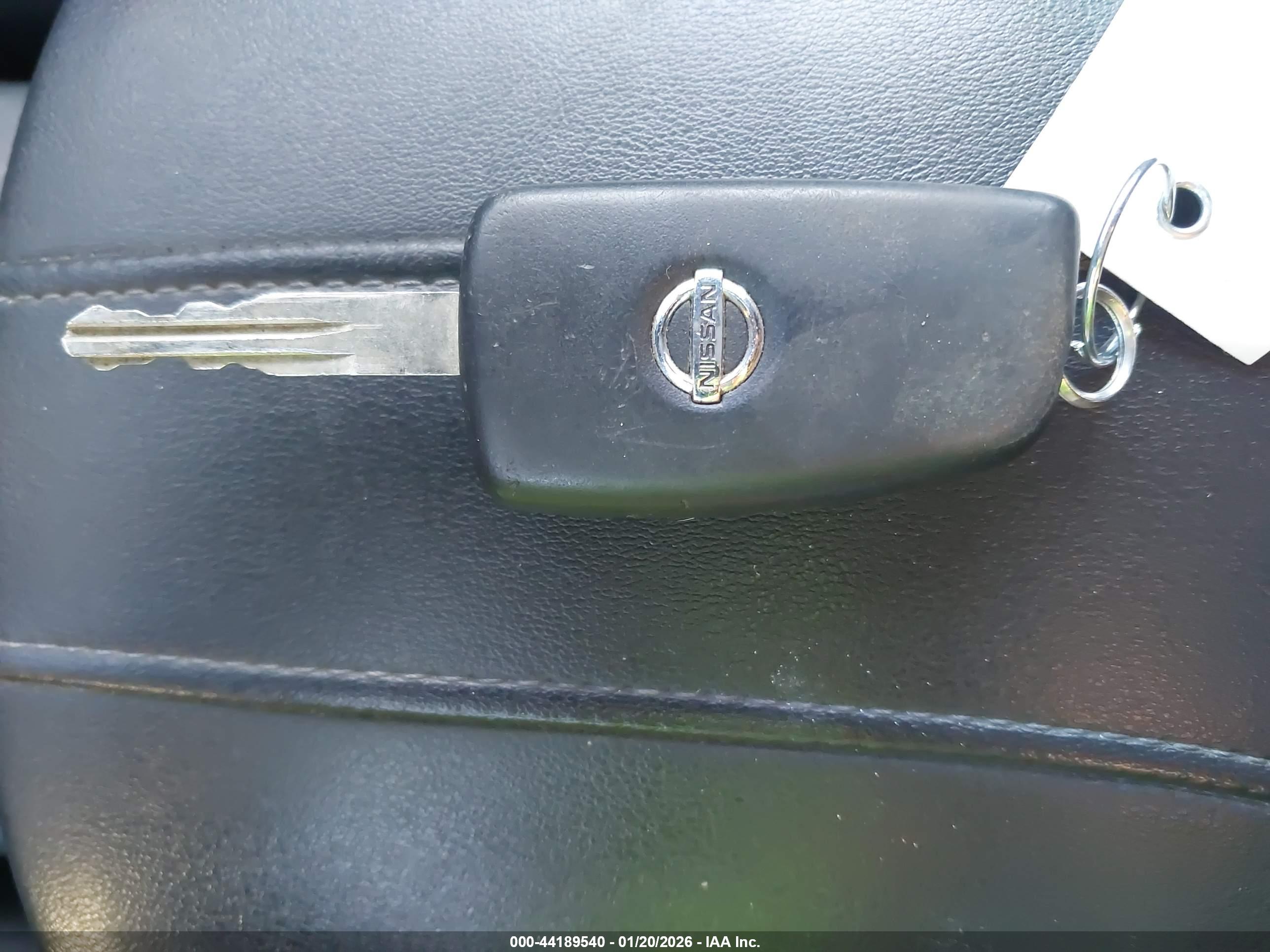 NISSAN ROGUE image 11