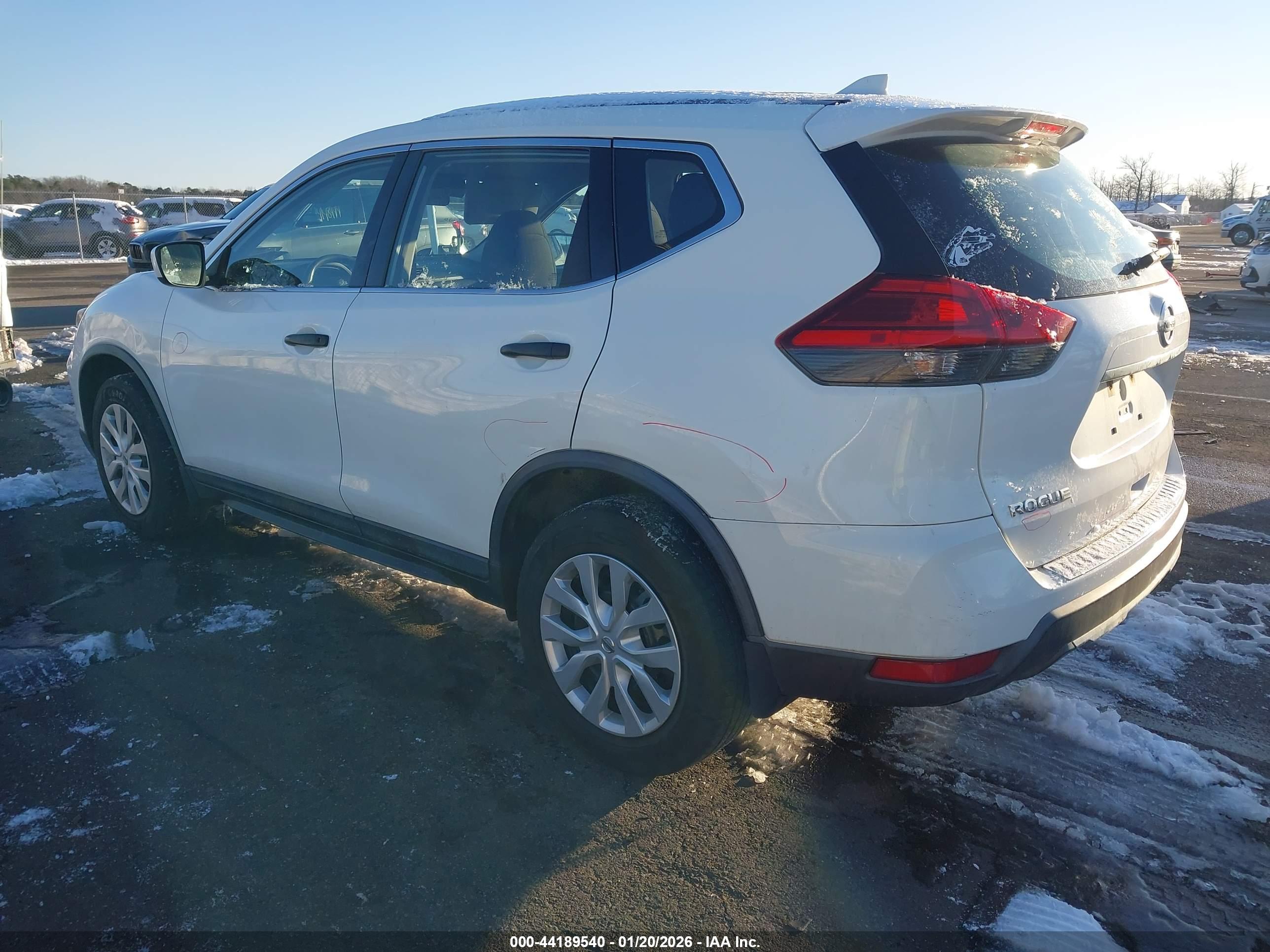 NISSAN ROGUE image 3