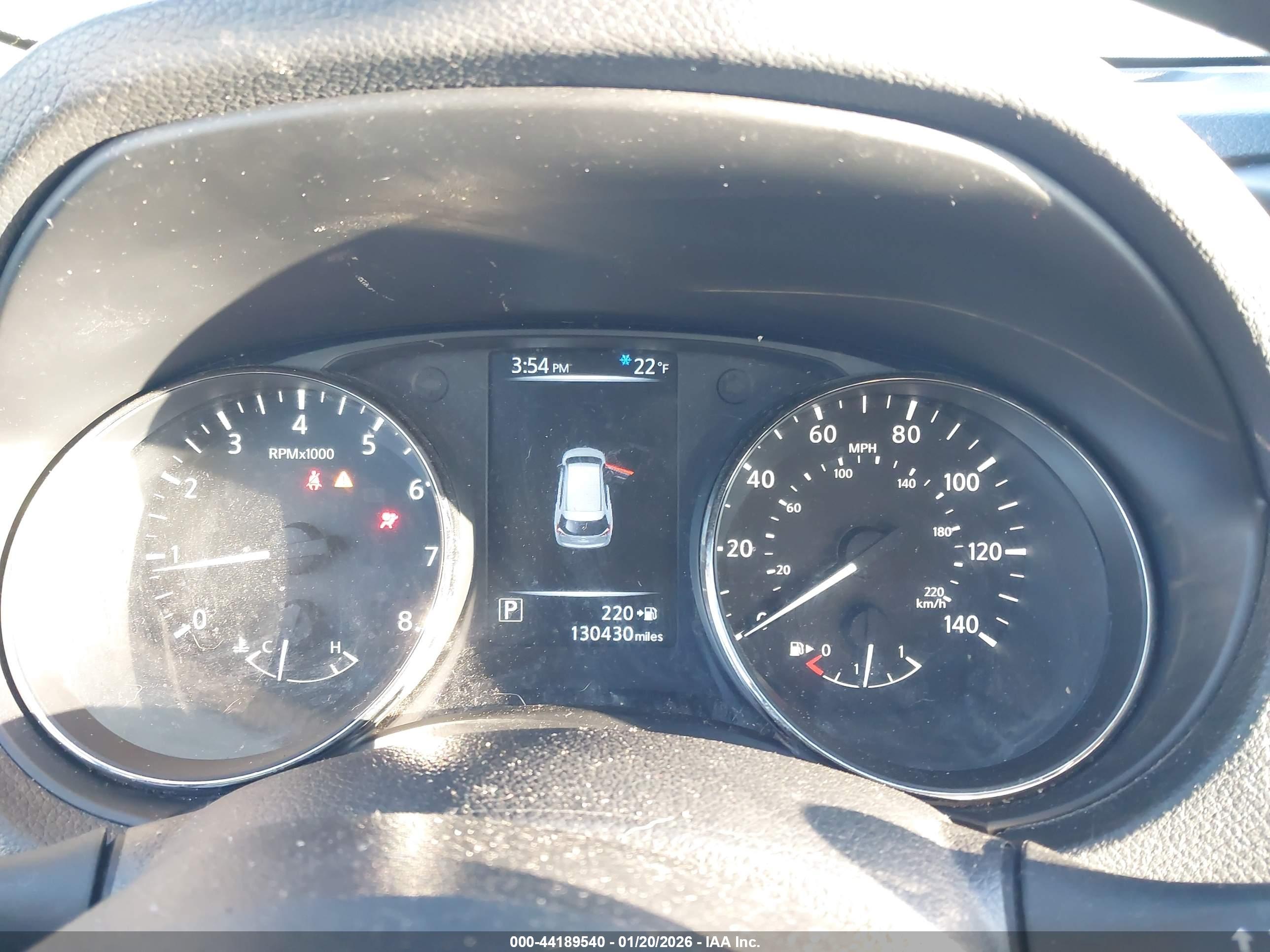 NISSAN ROGUE image 7