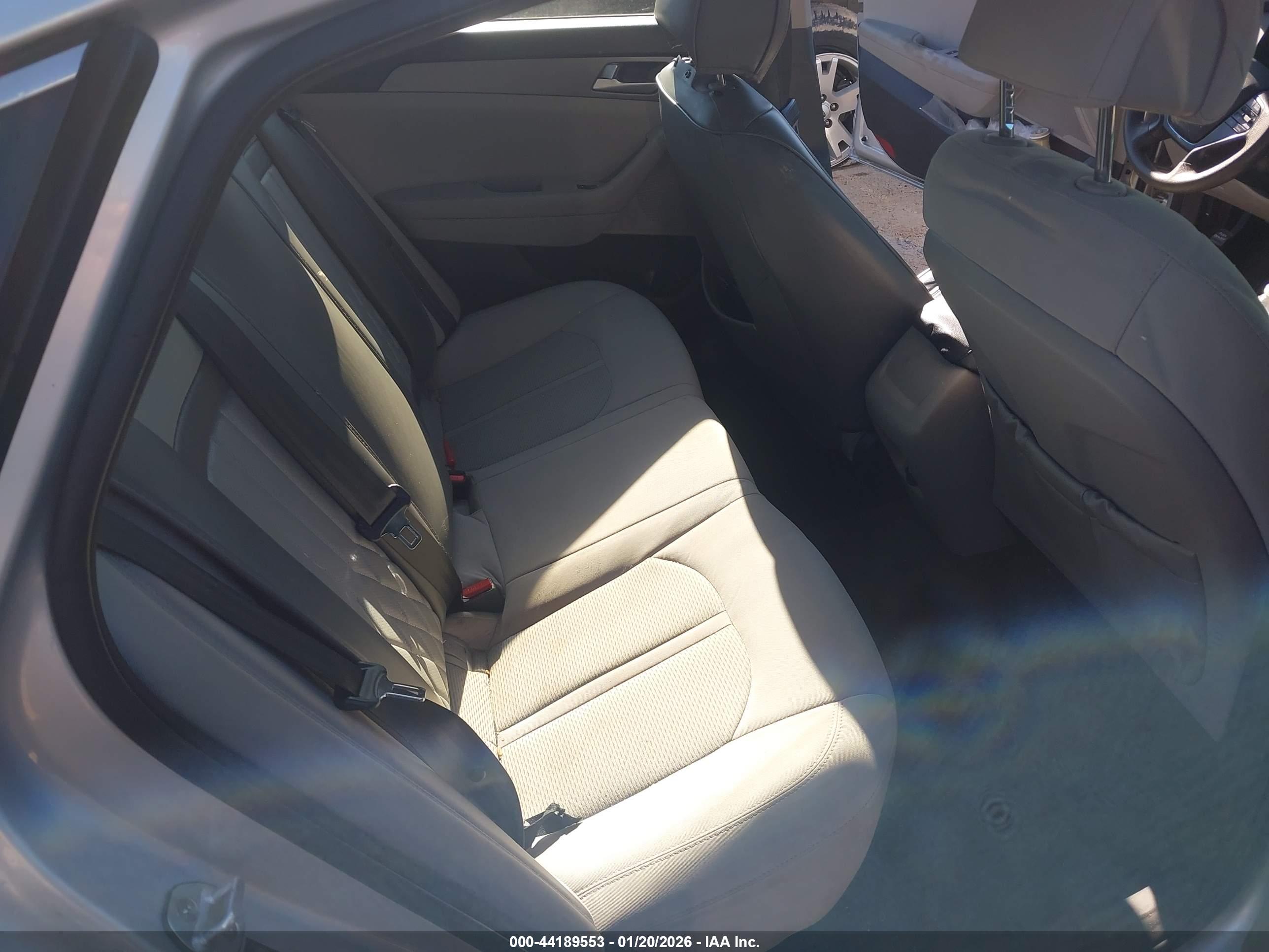HYUNDAI SONATA image 8